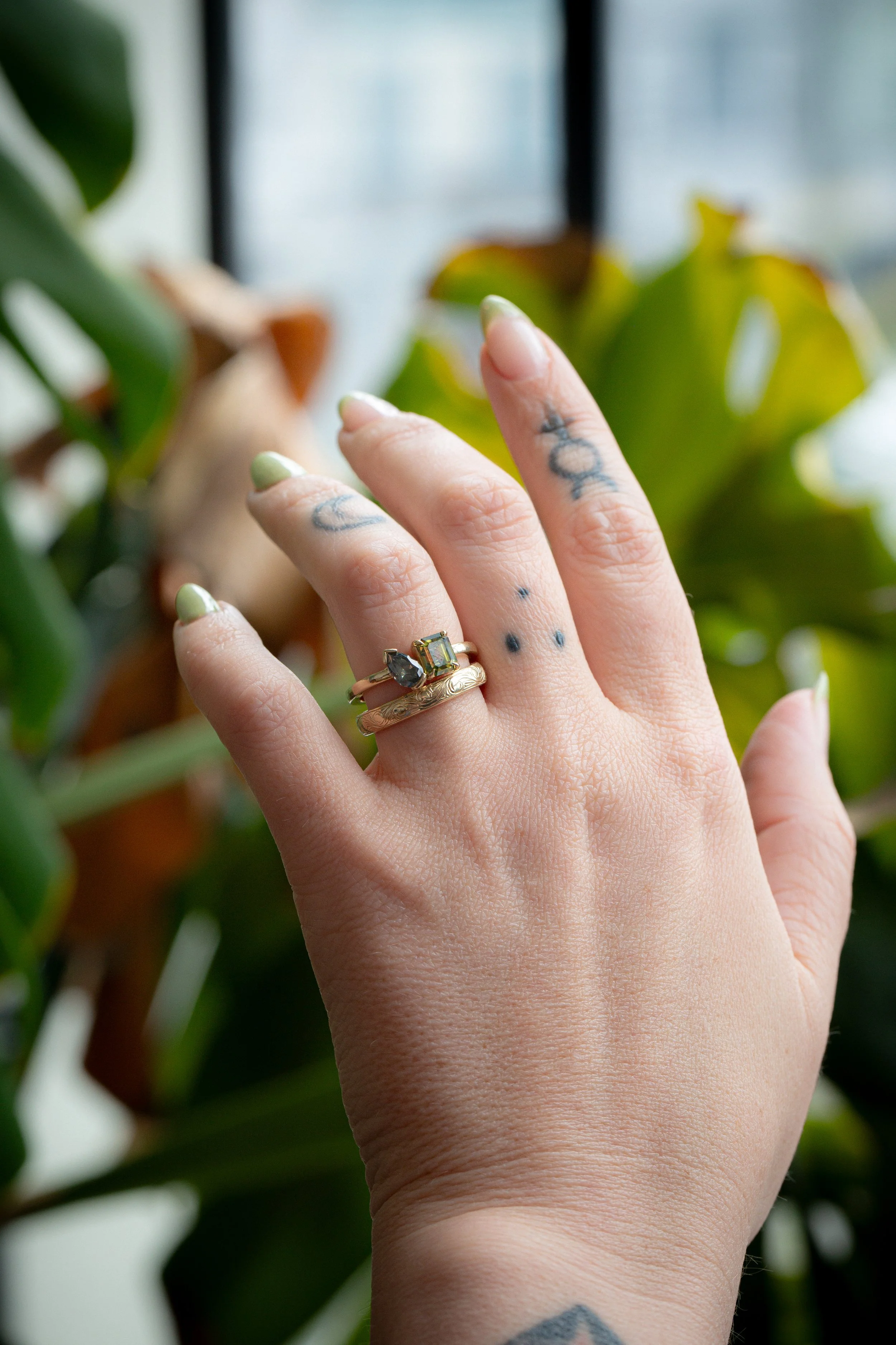 Rendrag+Scale+On+Hand+Rings+42524-48.jpg