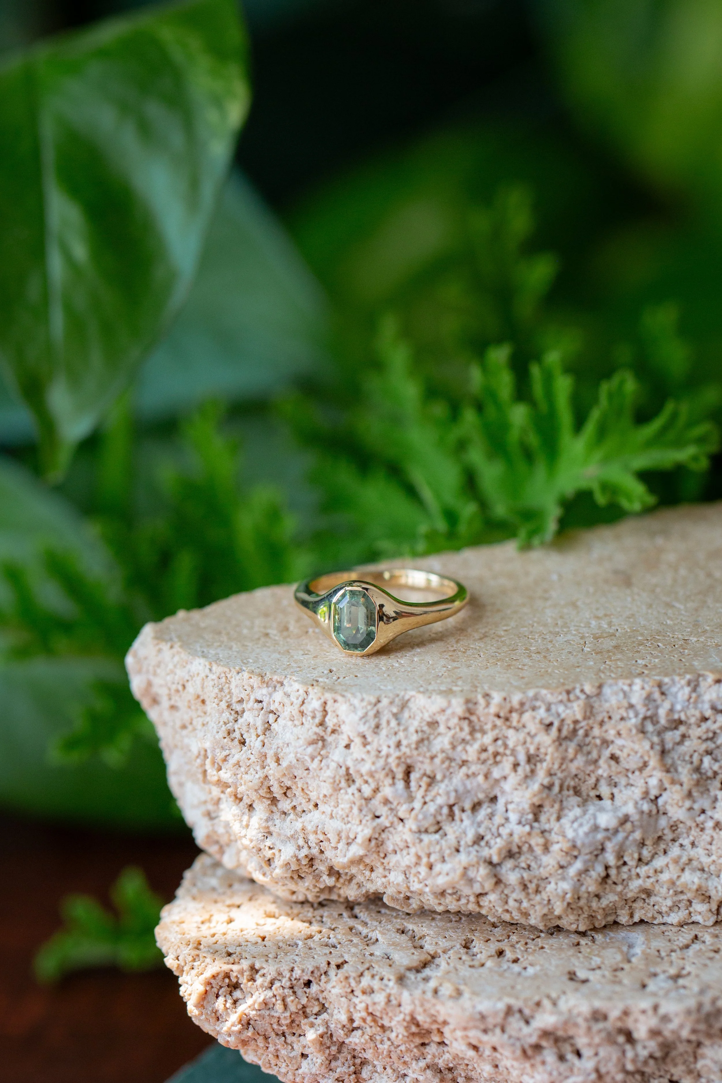 Rendrag+Montana+Sapphire+Sylvie+Ring-06.jpg