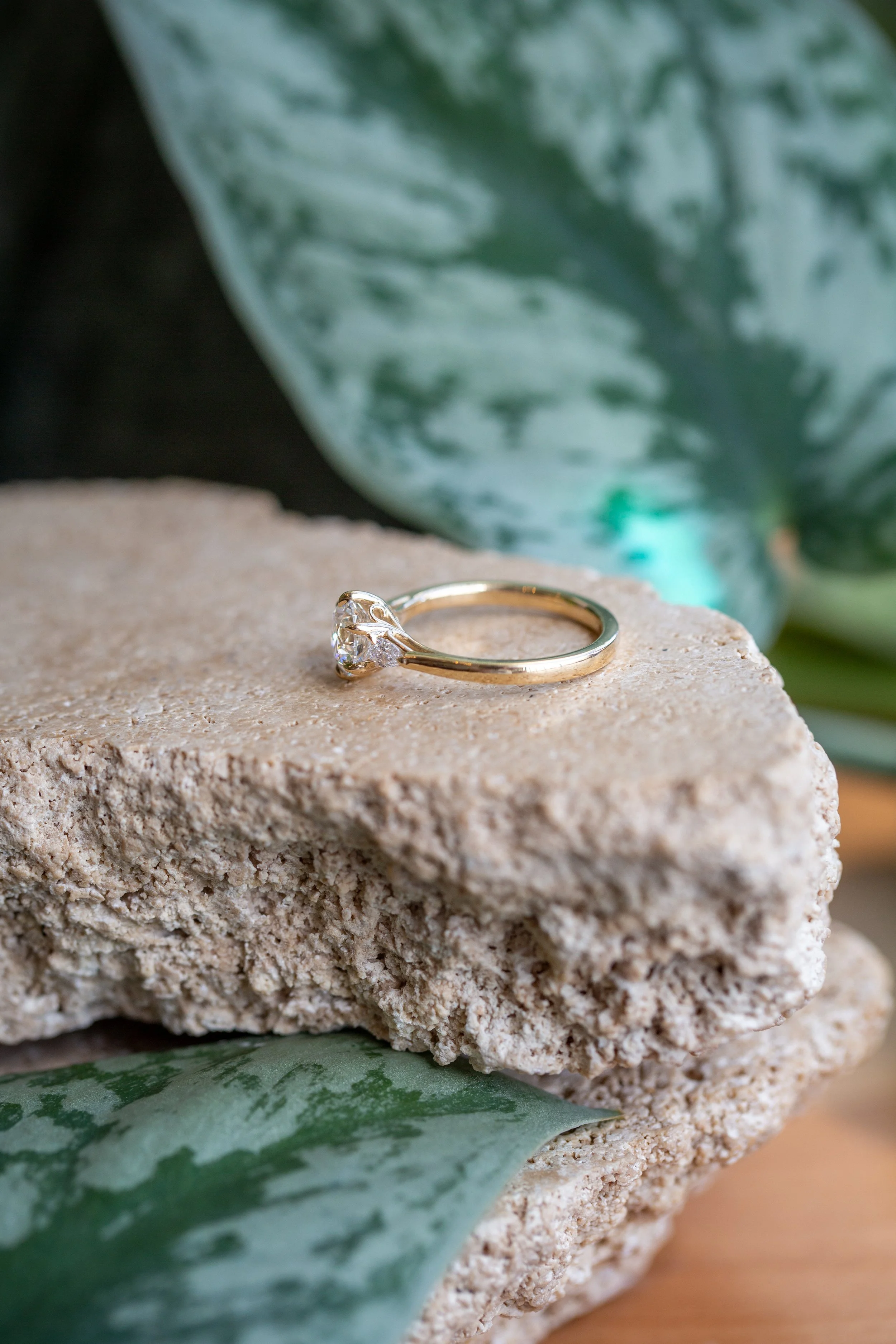 Rendrag+Ocatavia+Ring+Diamond+YG-11.jpg