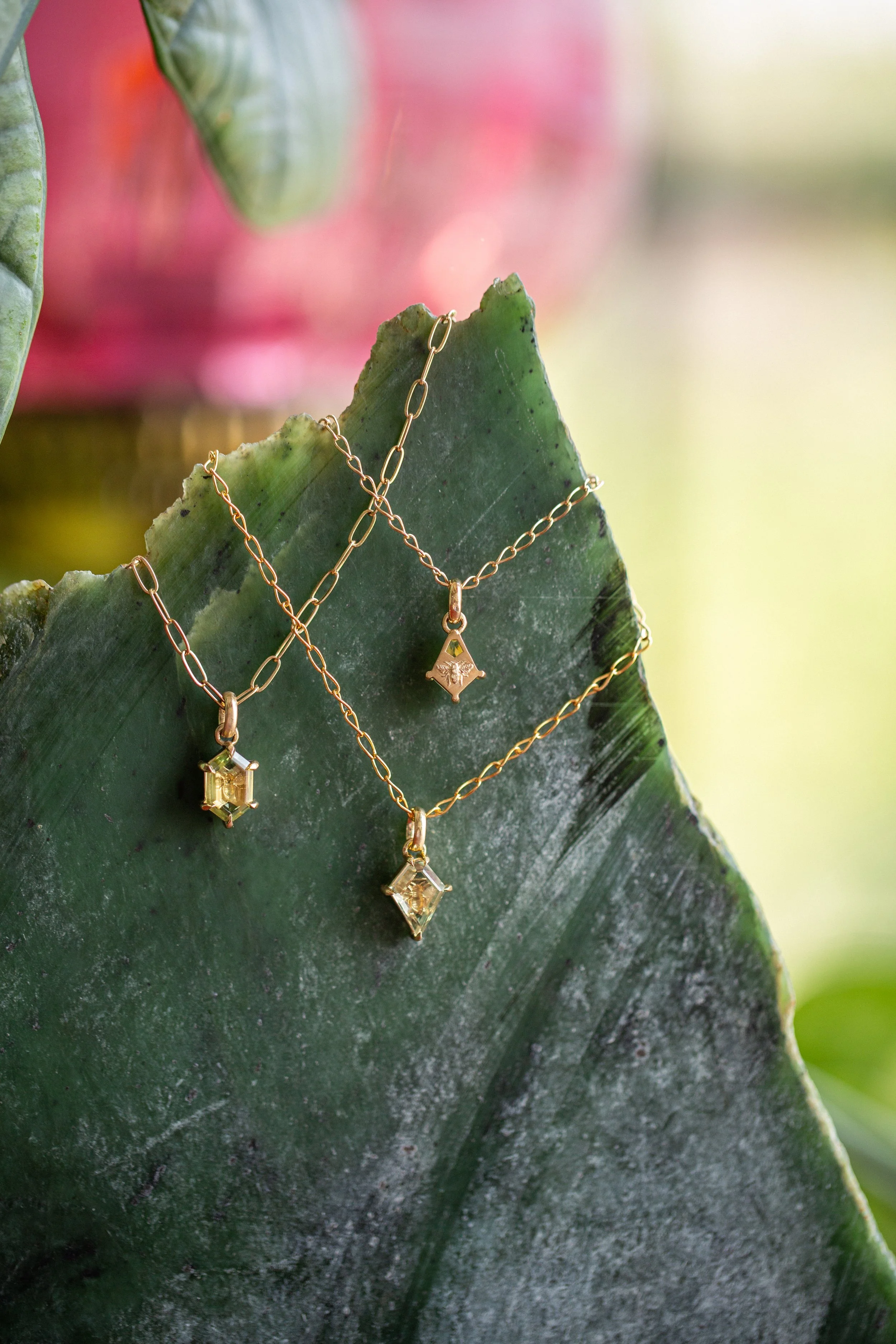 Rendrag+Bee+Pendant+CLUSTERS+0625-15.jpg