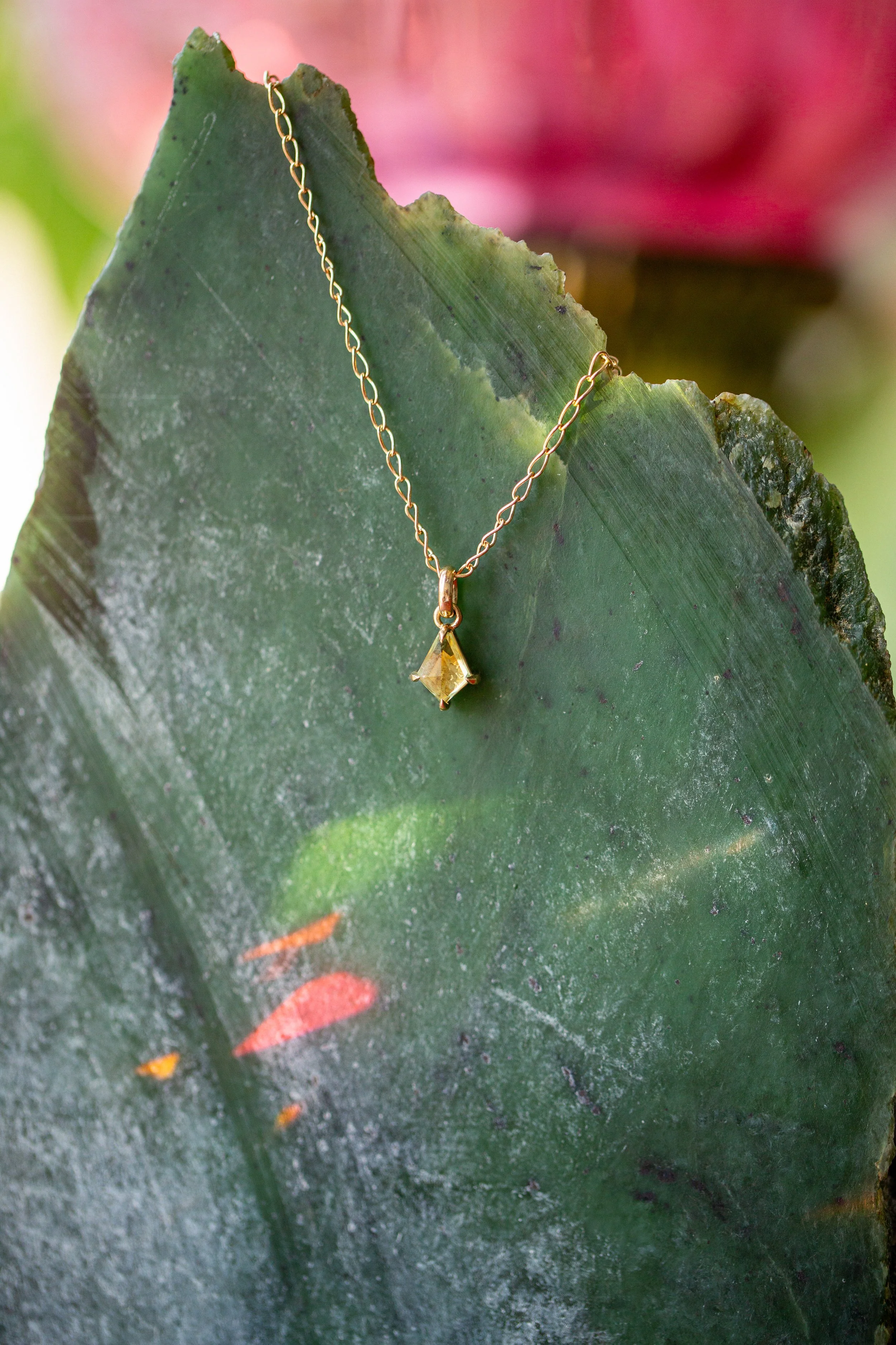 Rendrag+Bee+Pendant+0625-5-07.jpg