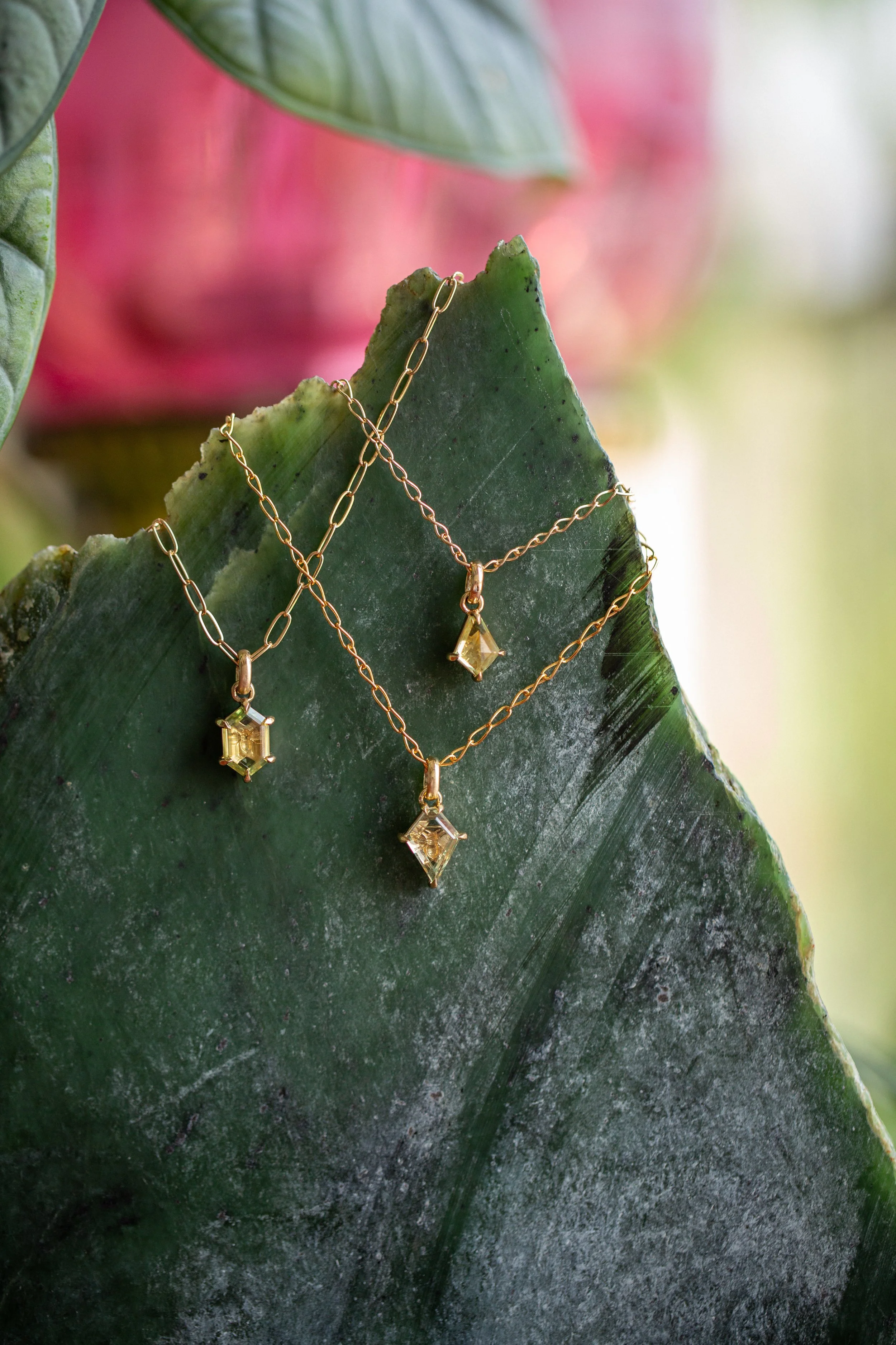 Rendrag+Bee+Pendant+CLUSTERS+0625-18.jpg