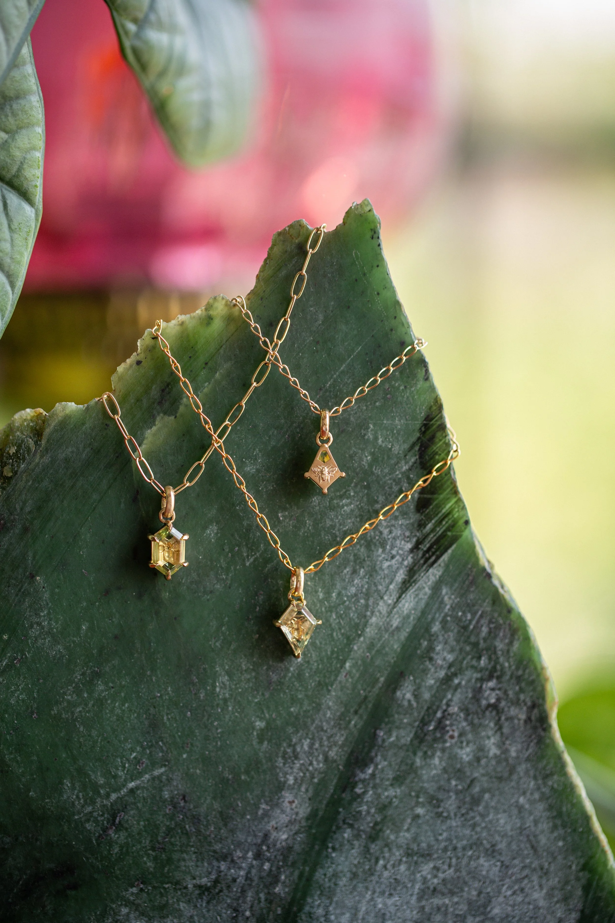 Rendrag+Bee+Pendant+CLUSTERS+0625-14.jpg