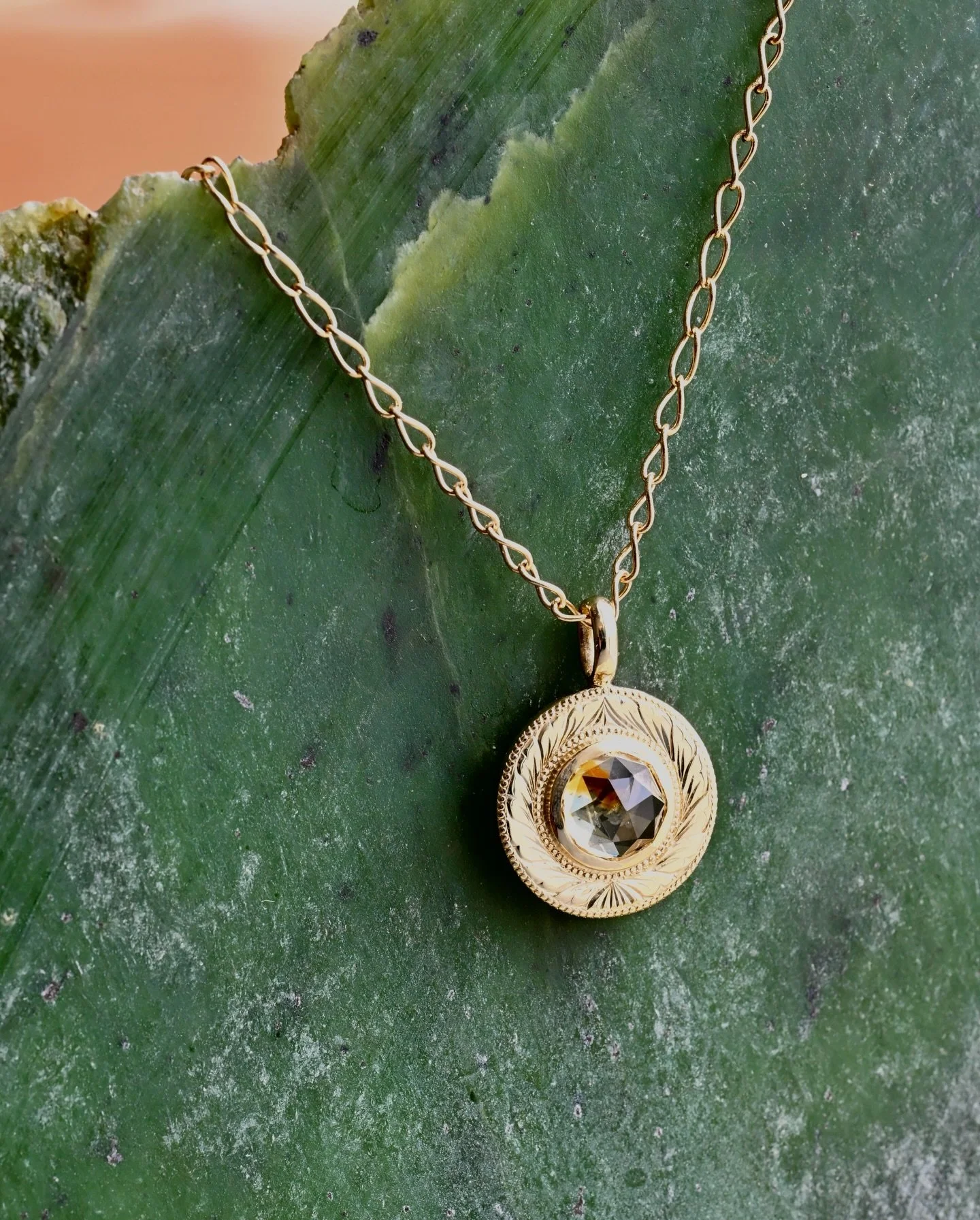 Spiral pendants are coming back for summer this year ❤️