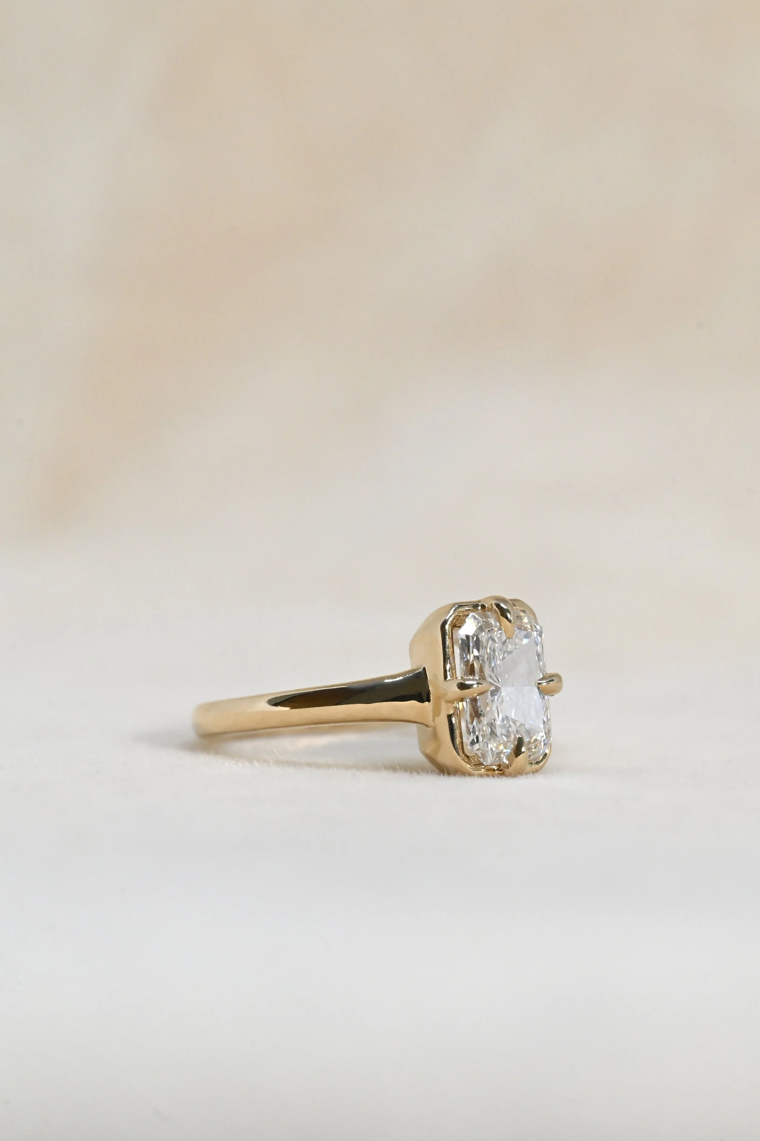EC-R0055-Quinn-1.67ctLabGrownRadiantDiamond-SIDE.JPG