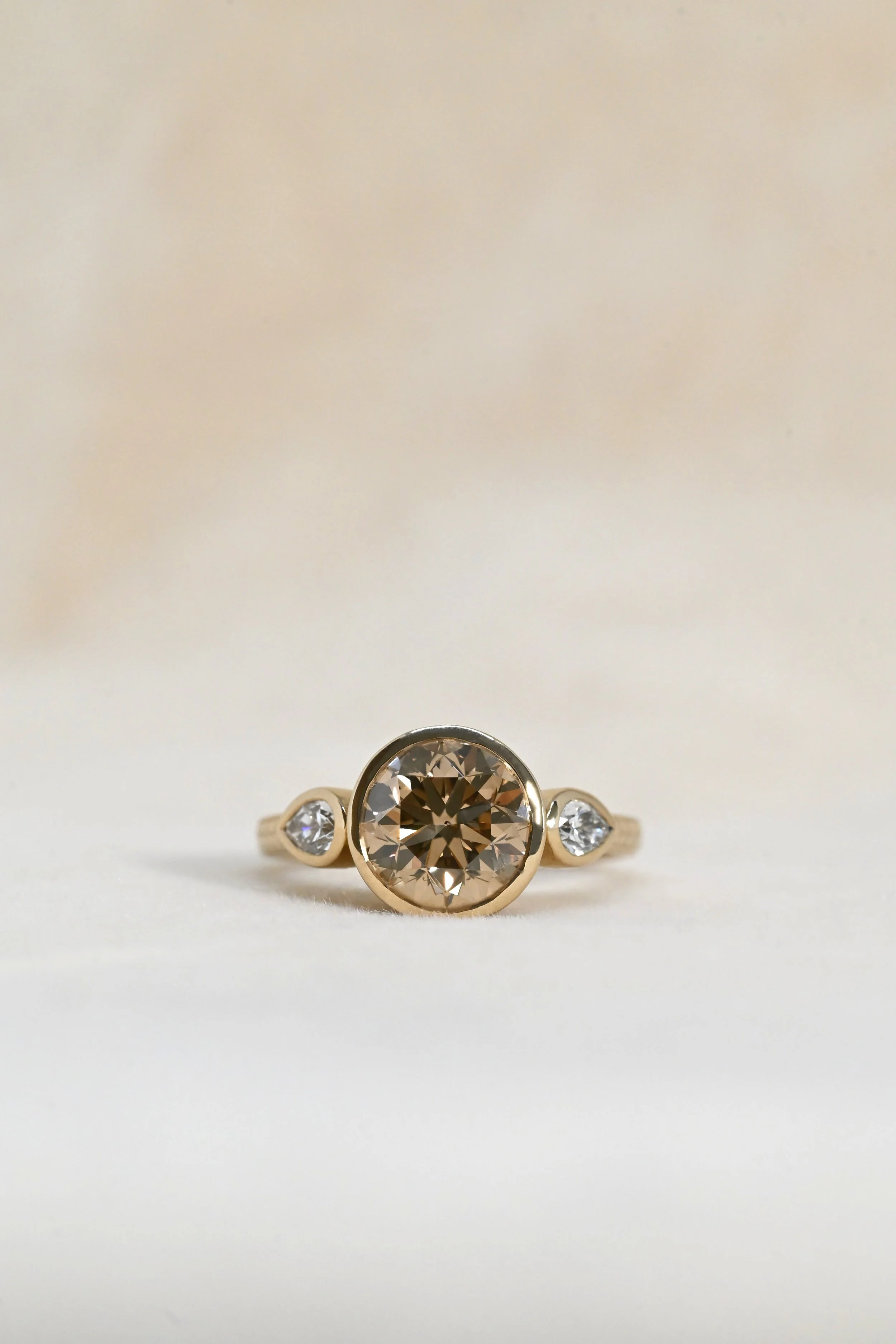 WEDNESDAY RING 3.04ct Champagne Brilliant Cut Diamond