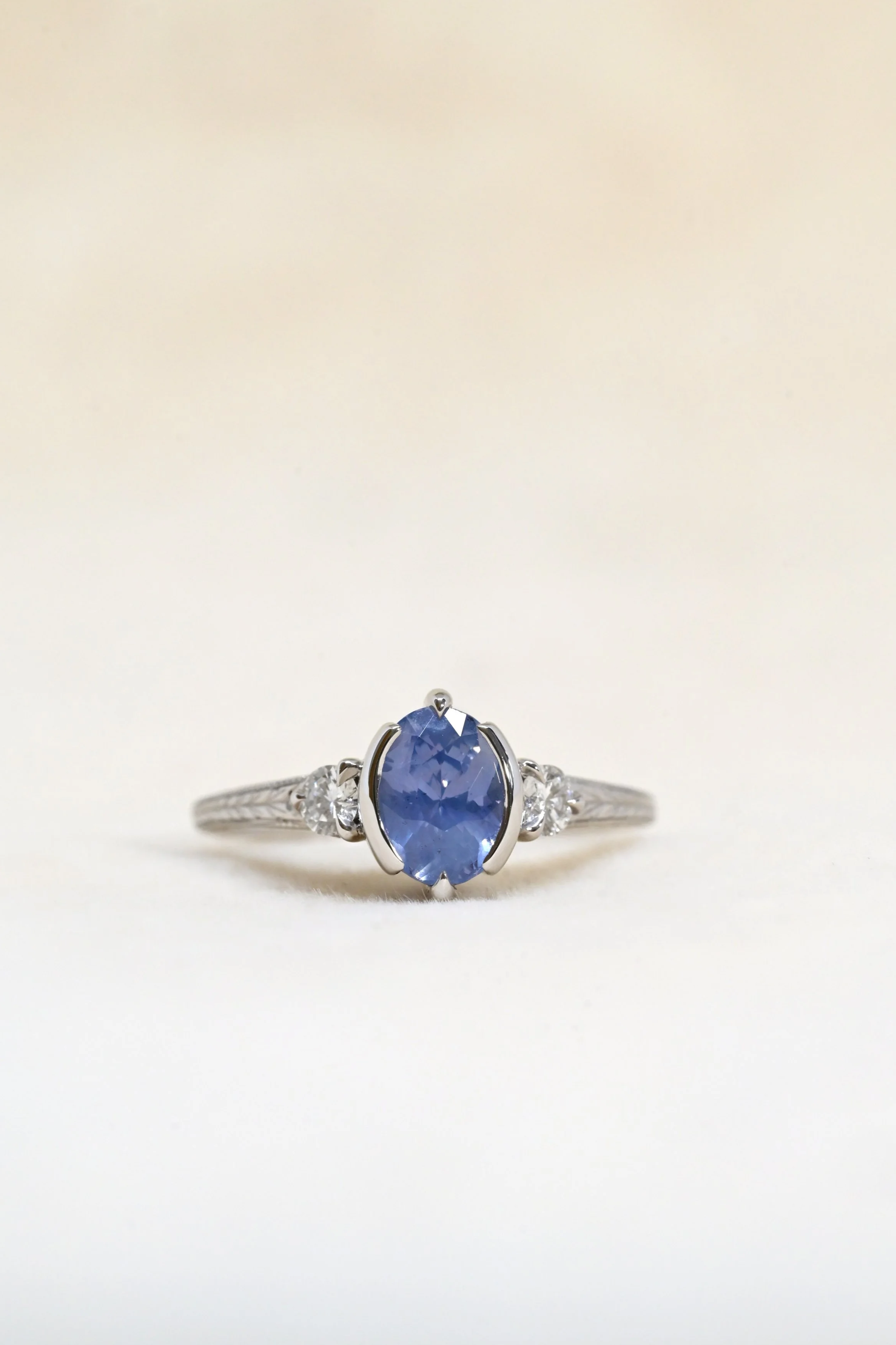 LYDIA RING 1.54ct Unheated Ceylon Sapphire
