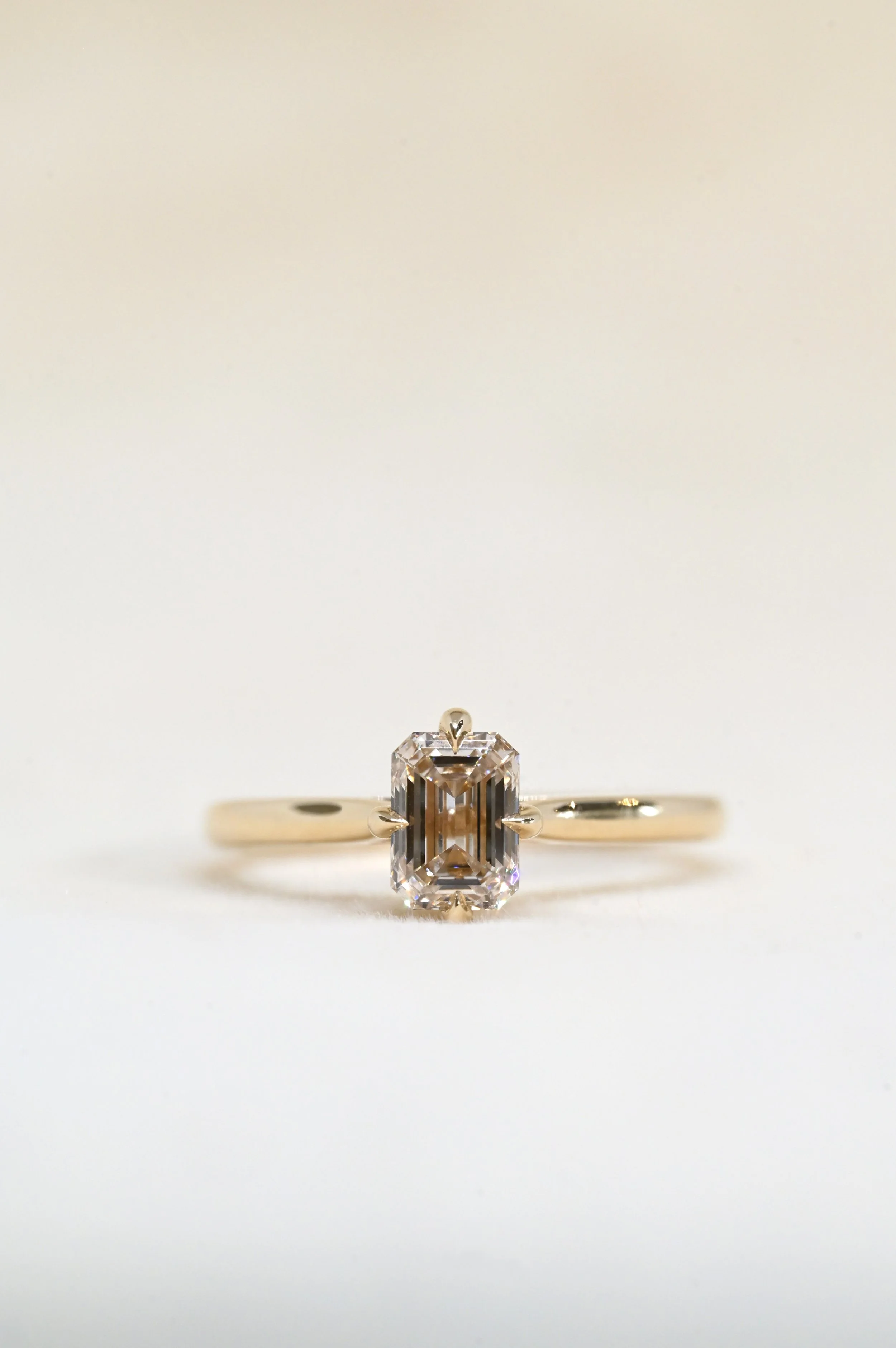 Lilith Ring 1.03ct emerald cut diamond