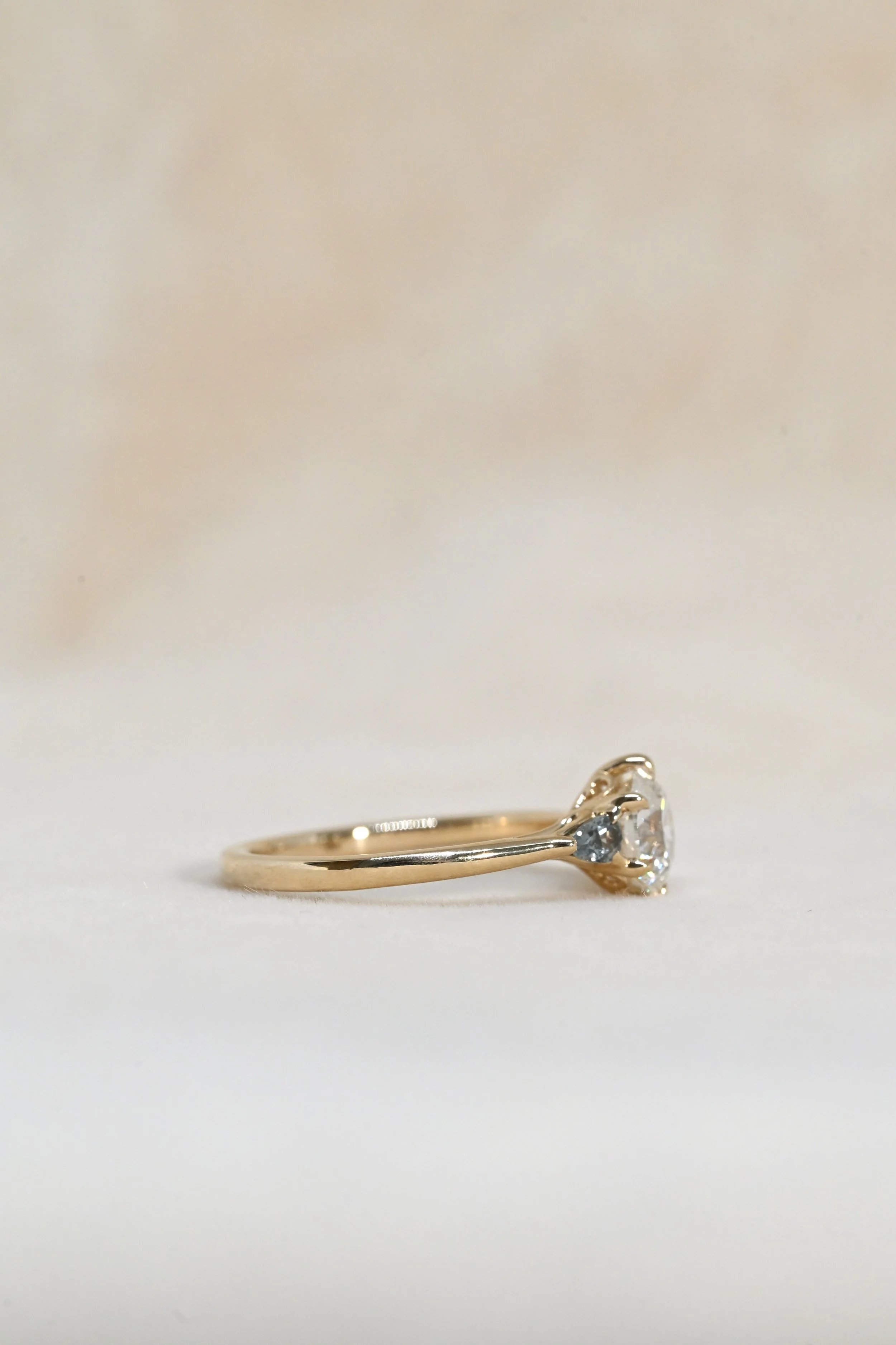 EC-R0029-Octavia-1.24ctAntiqueRoundMineCutDiamond-BACK.JPG