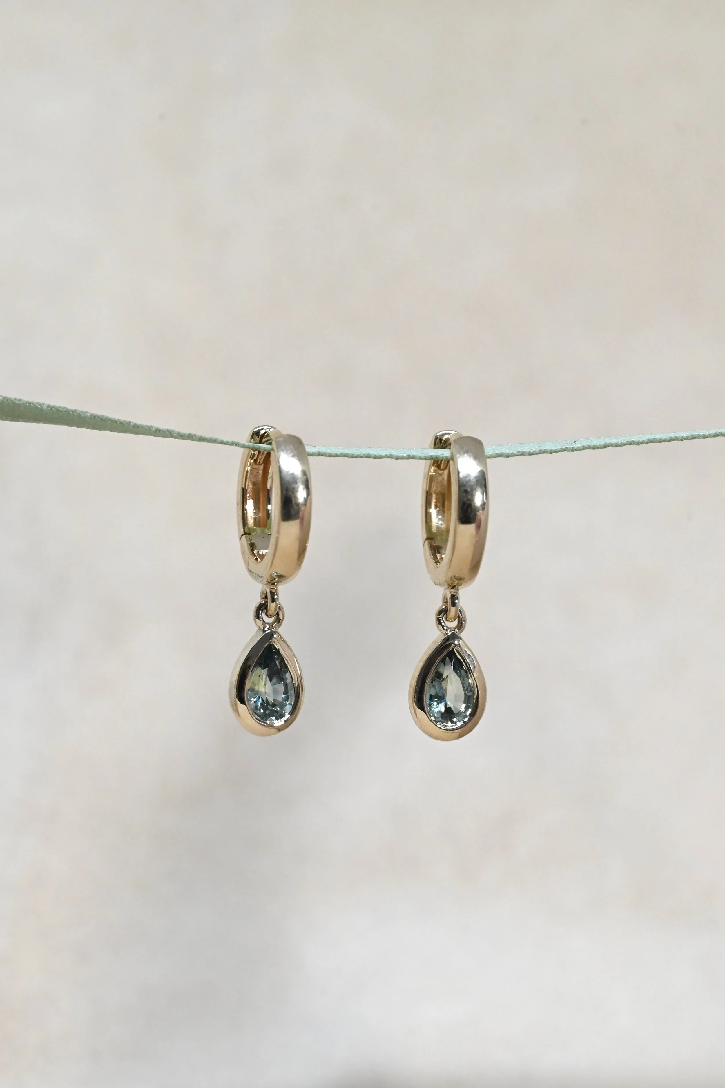 EC-R0000-DewDropEarrings-LightGREENMontanaSapphires-FRONT.JPG