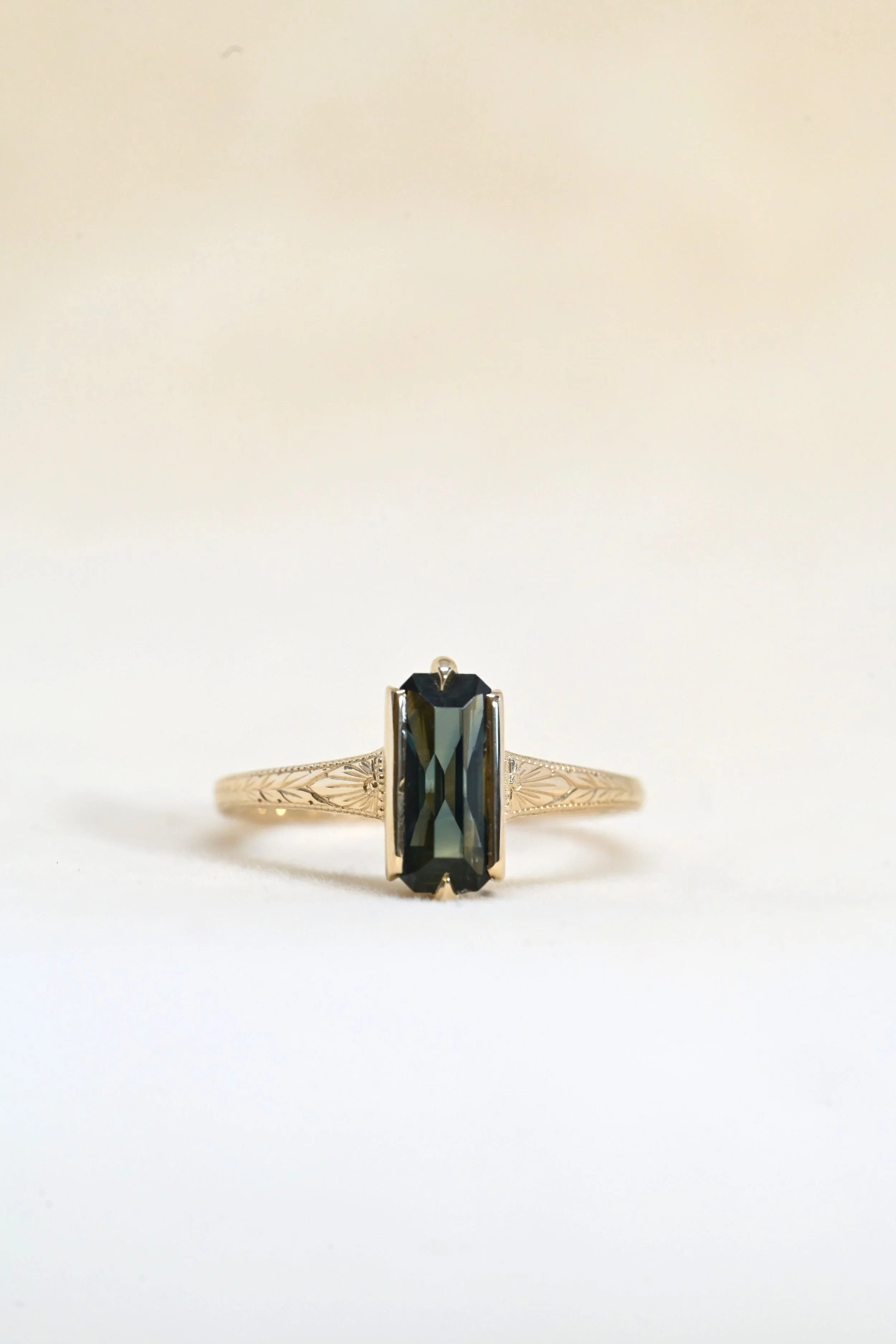 Lydia Ring 1.52ct Australian Sapphire