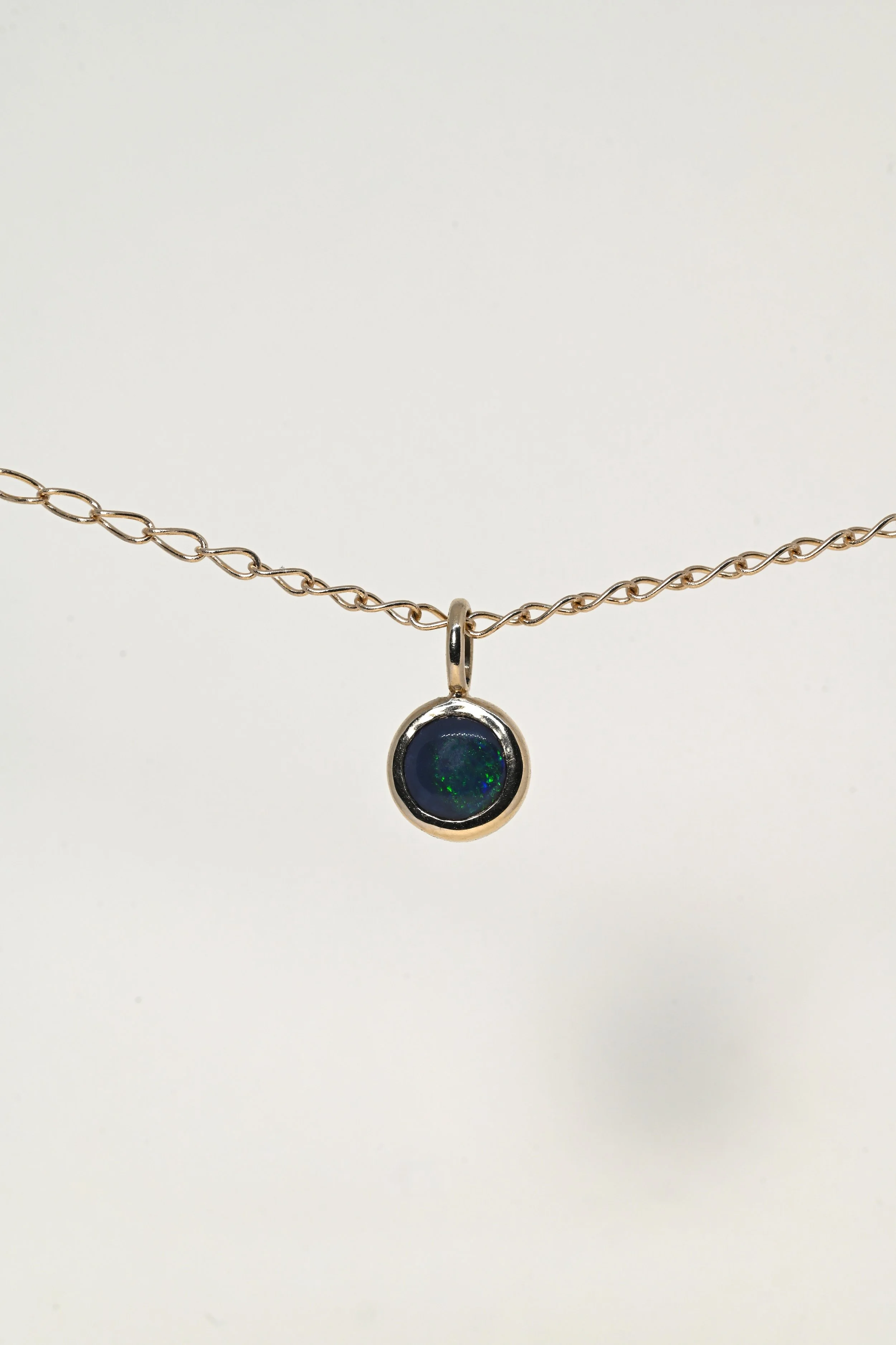 EC-R00000-OrbitPendant-.00ctOpal.JPG