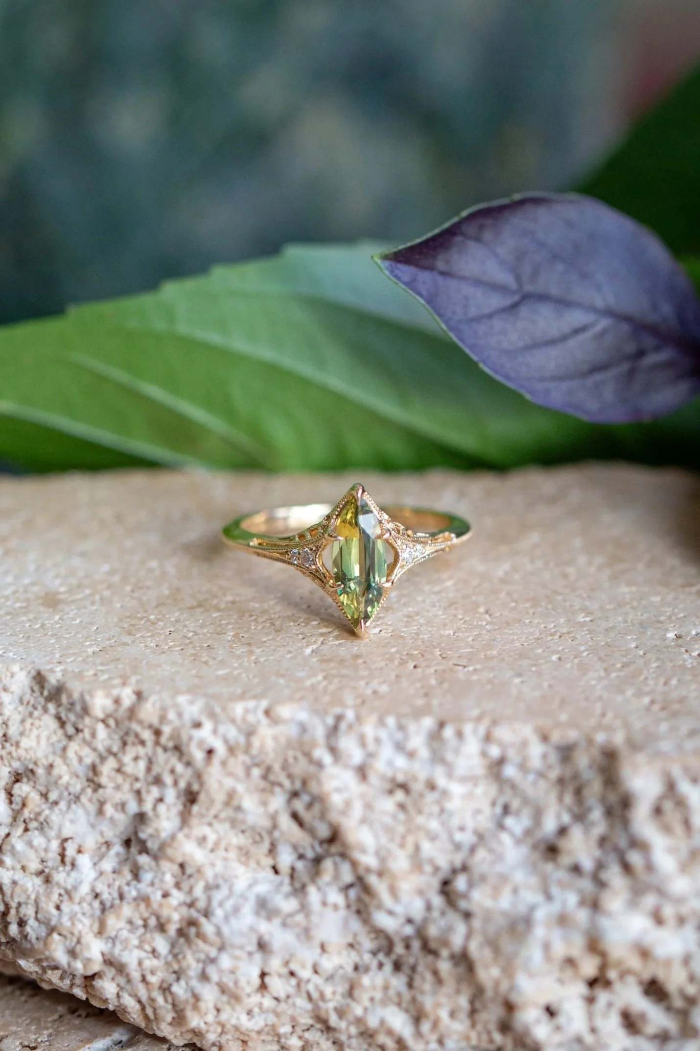 Rendrag+Sabrina+Ring+Green+Sapphire+YG-12.jpg