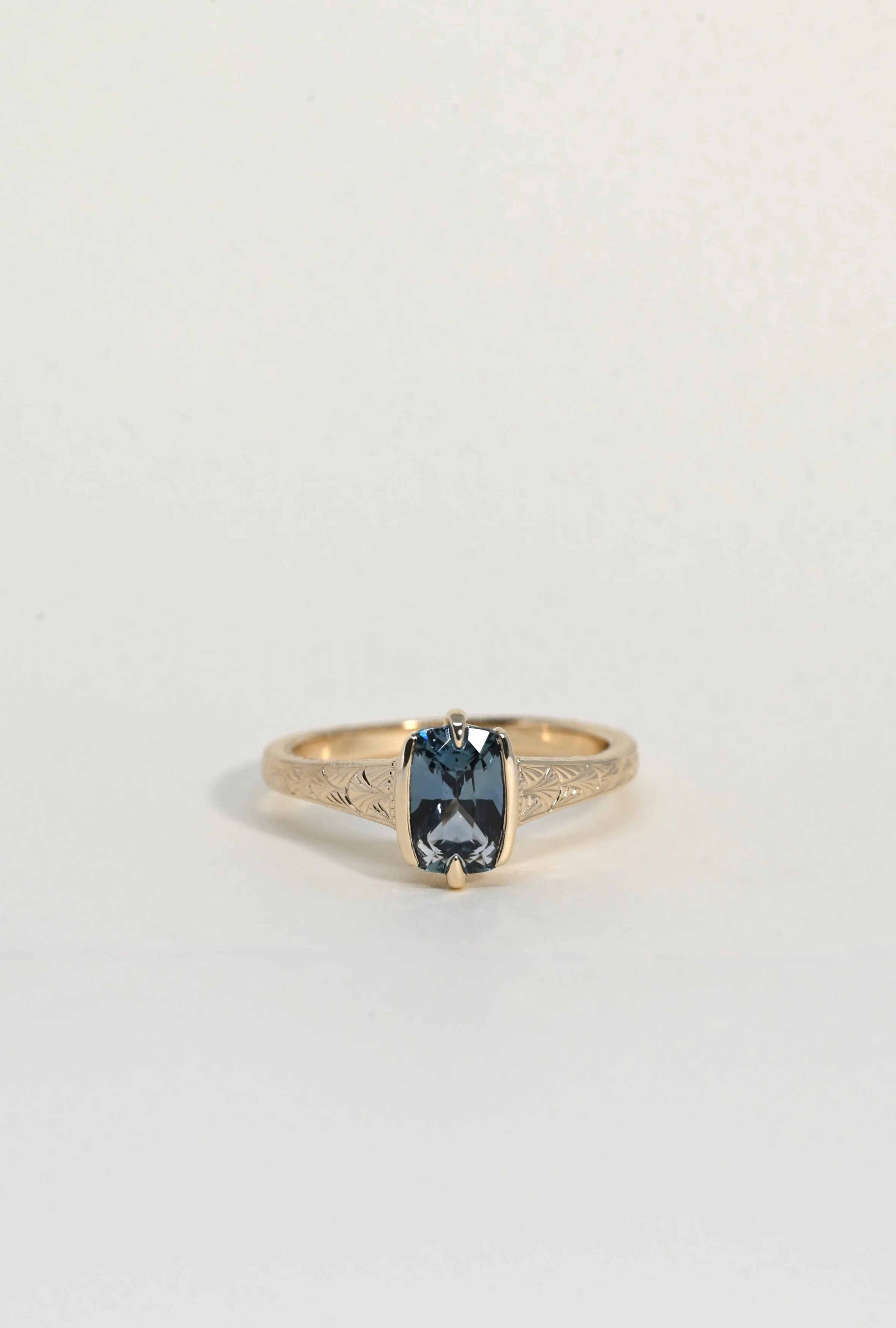 EC-R0007-Lydia-1.652ctCushionMixCutSapphire-FRONT.png