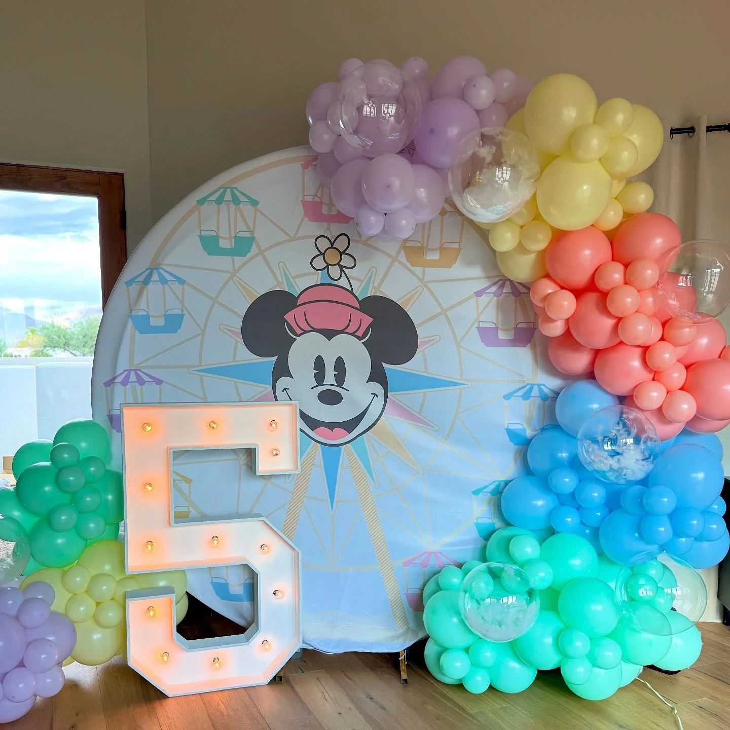 🎀✨ Turning 5 never looked so magical! Minnie, balloons, and a whole lot of love made this day unforgettable 💛💚🩵💖🎡🎈
#BirthdayMagic #MinnieMouseParty #WonderWallAZ #ArizonaEvents #ArizonaPartyPlanner #ArizonaMoms #ArizonaKidsParty #PhoenixEven