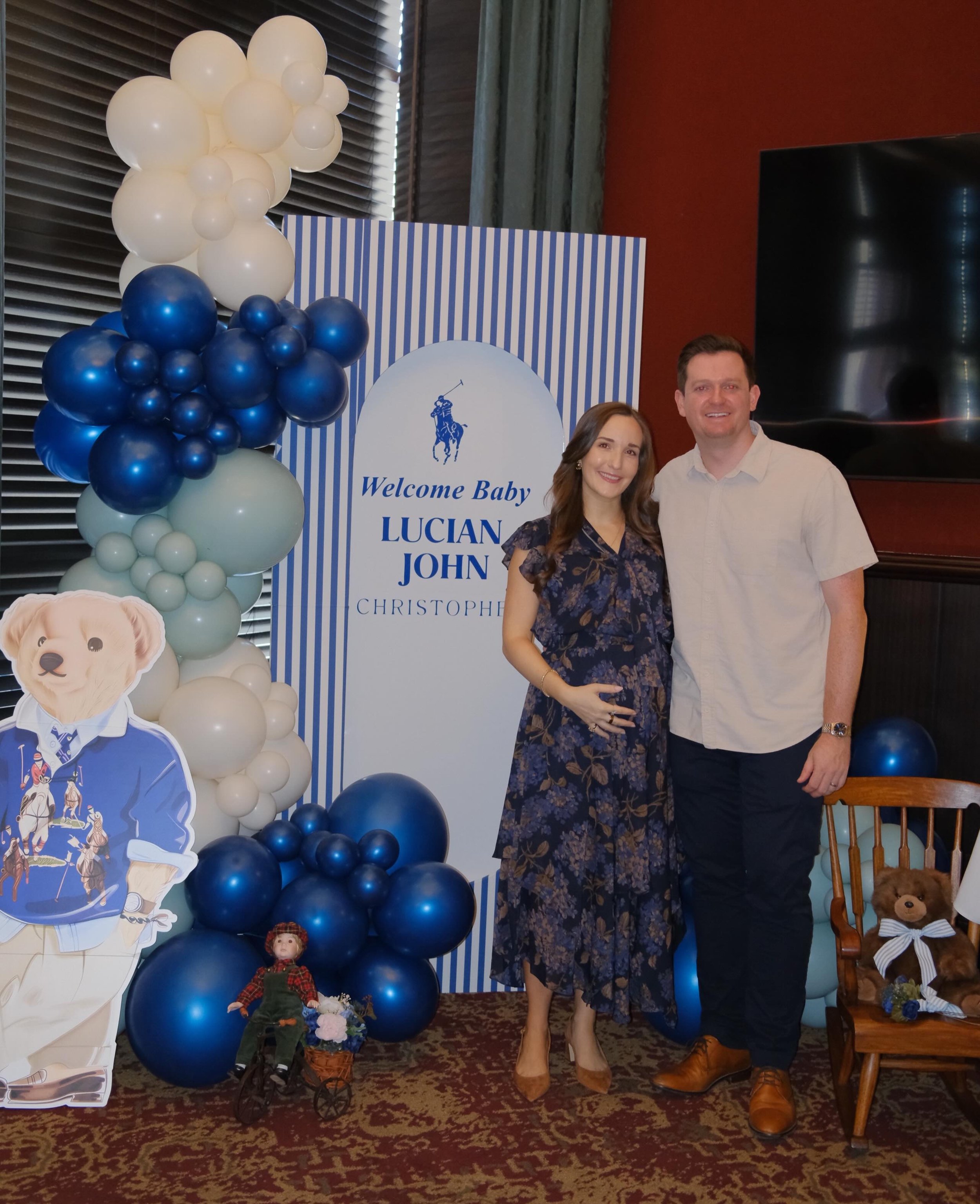 A little Ralph Lauren&ndash;inspired welcome for Baby Lucian John Christopher 🧸💙

We loved bringing this elegant baby shower backdrop to life with classic navy blue stripes, a custom baby shower sign, and beautiful blue balloon decorations. This ti