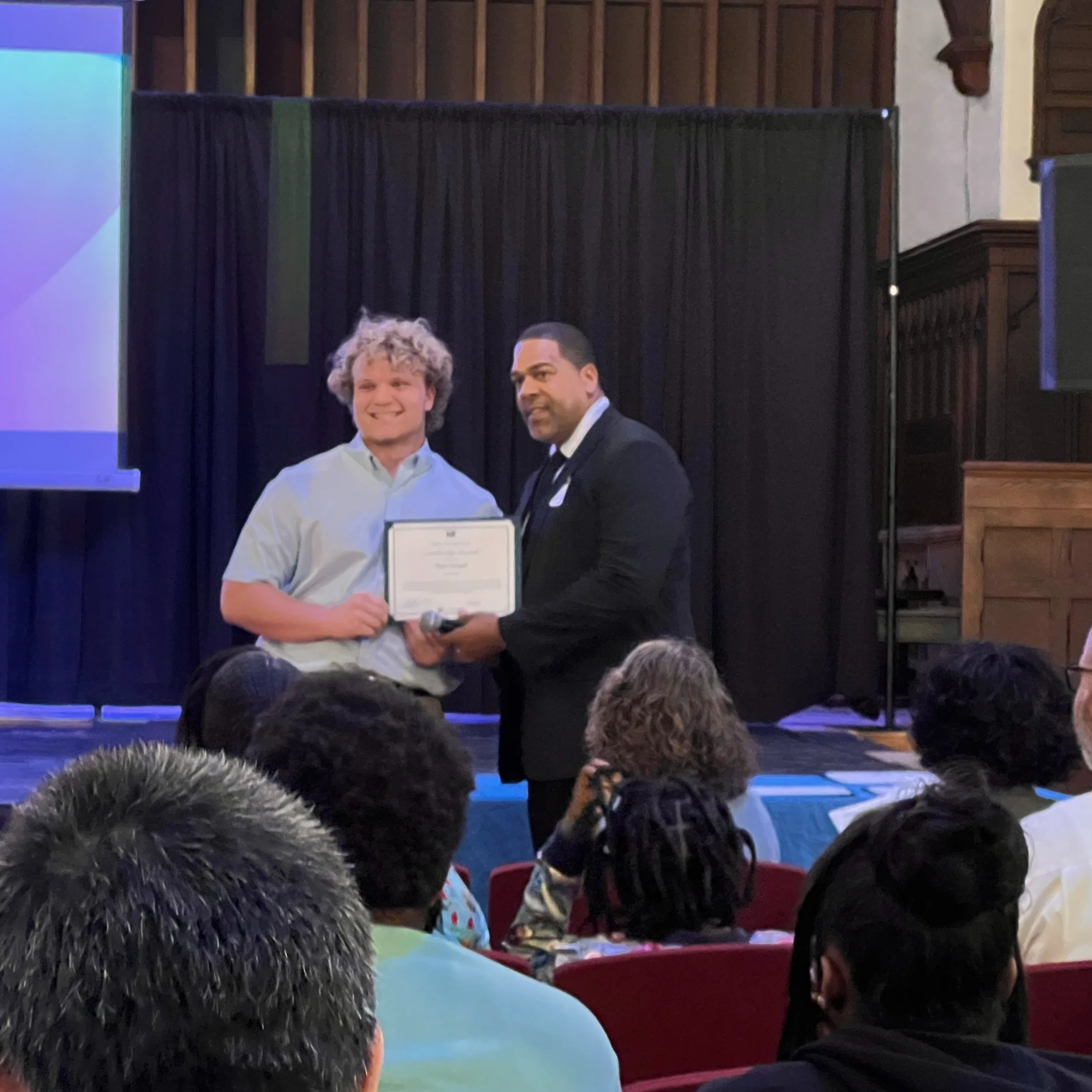 This past weekend, Senior FB Player Nate Lengel was awarded the Claire McGeehan Special Recognition for Outstanding Leadership by the Media Fellowship House. Nate was awarded this due to his leadership qualities by overcoming challenges, promoting di