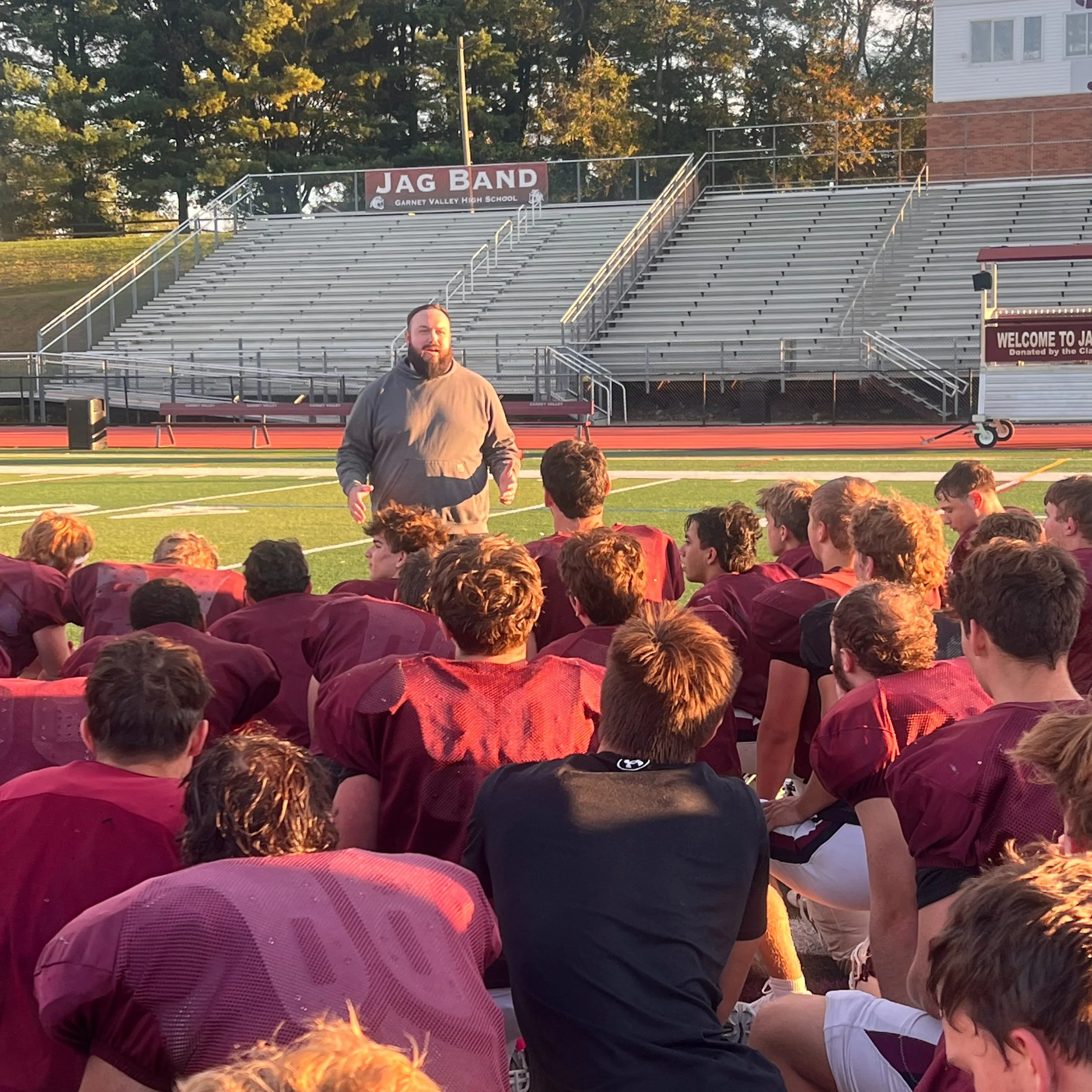 Yesterday's Alumni Guest Speaker was 2009 GV Grad Nick Garcia! Nick was a tremendous defensive lineman on the 2007 Team that went to the State Championship, and 2008 Undefeated Central League Champs! Nick talked about our seniors living in the moment