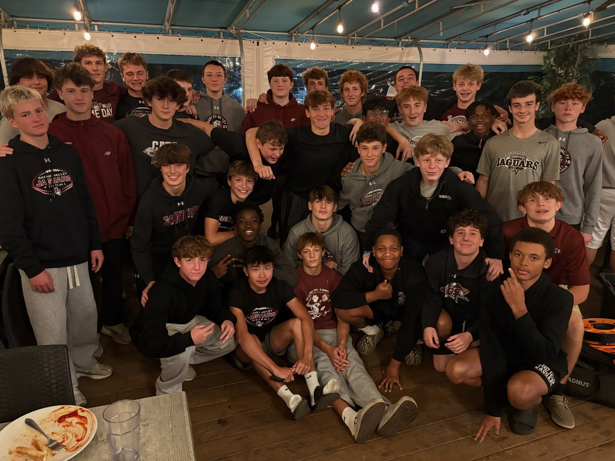 A tremendous night at the Countdown to Kickoff Show at Ashley&rsquo;s Restaurant and Bar featuring our freshman team and freshman coaches!! @ashleysrestaurantandbar