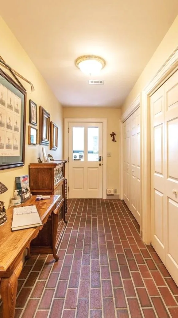 Back+Foyer+old.jpg