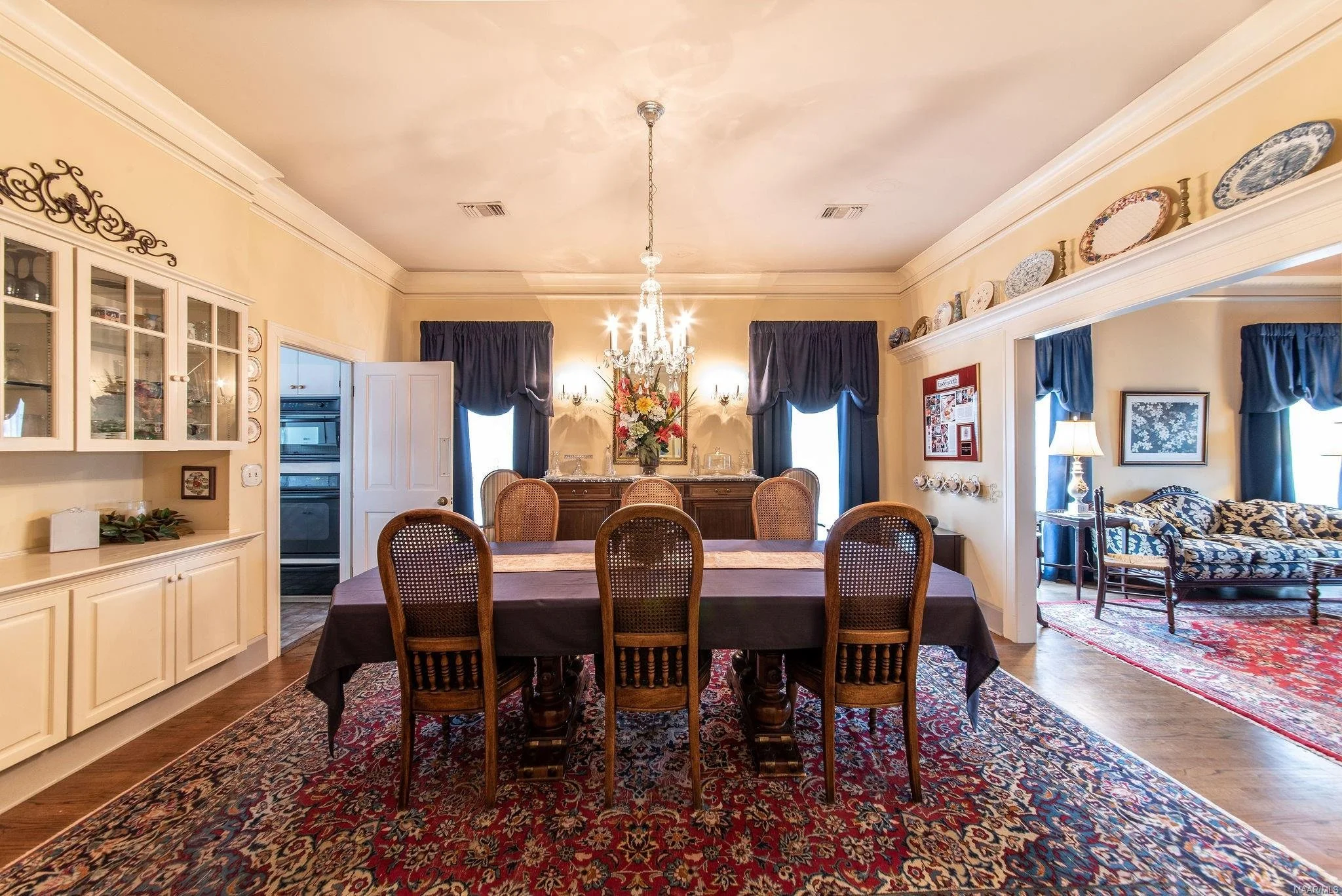 dining room from hallway.jpeg