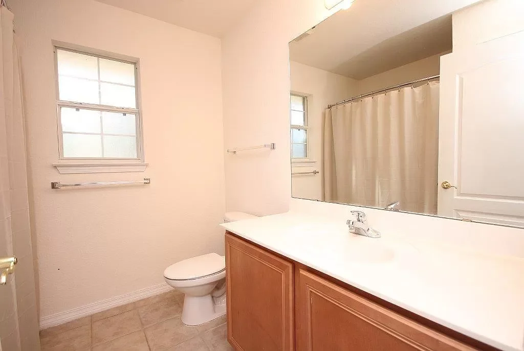 guest bedroom.webp