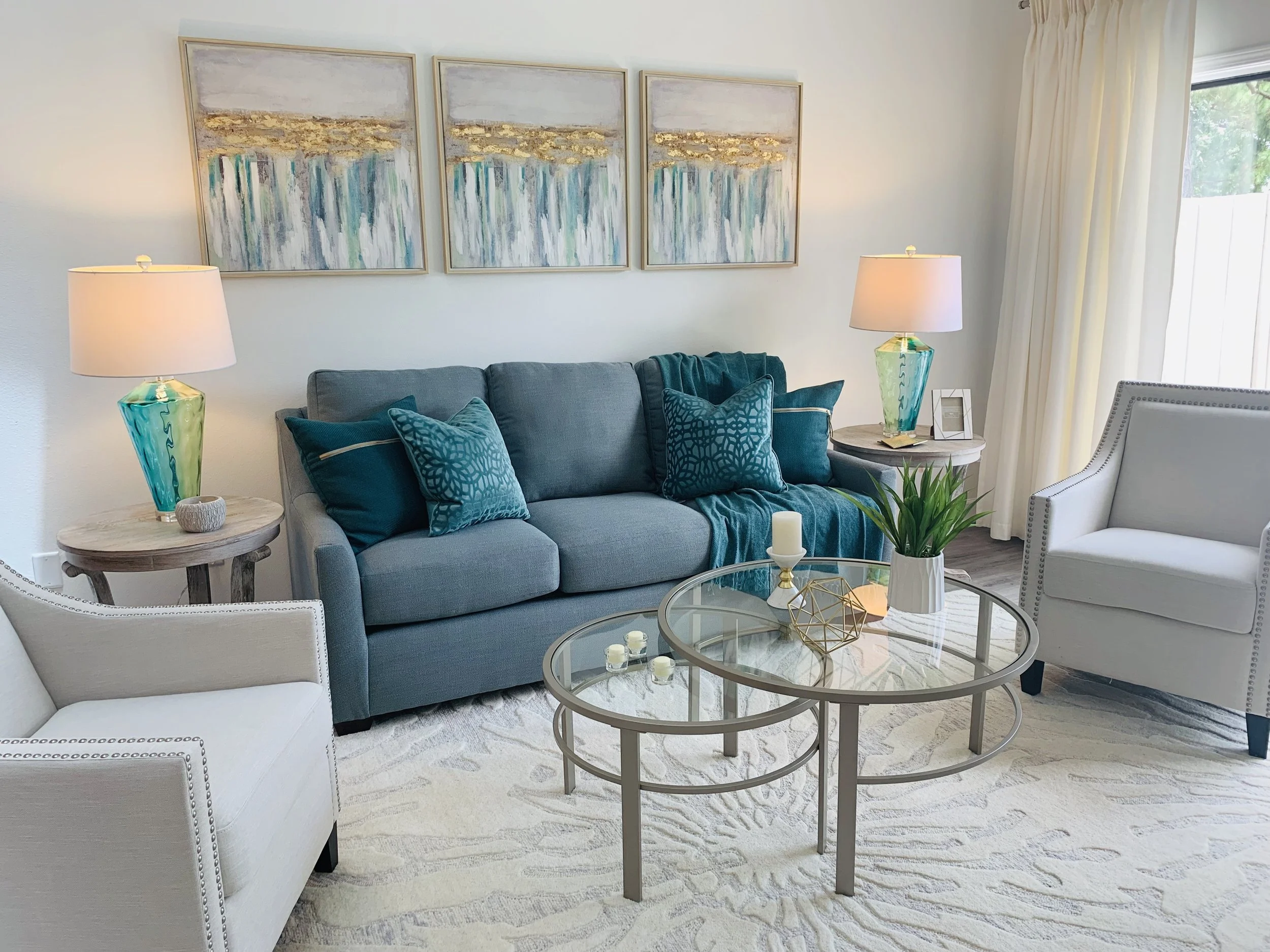 Living Room 1.jpg