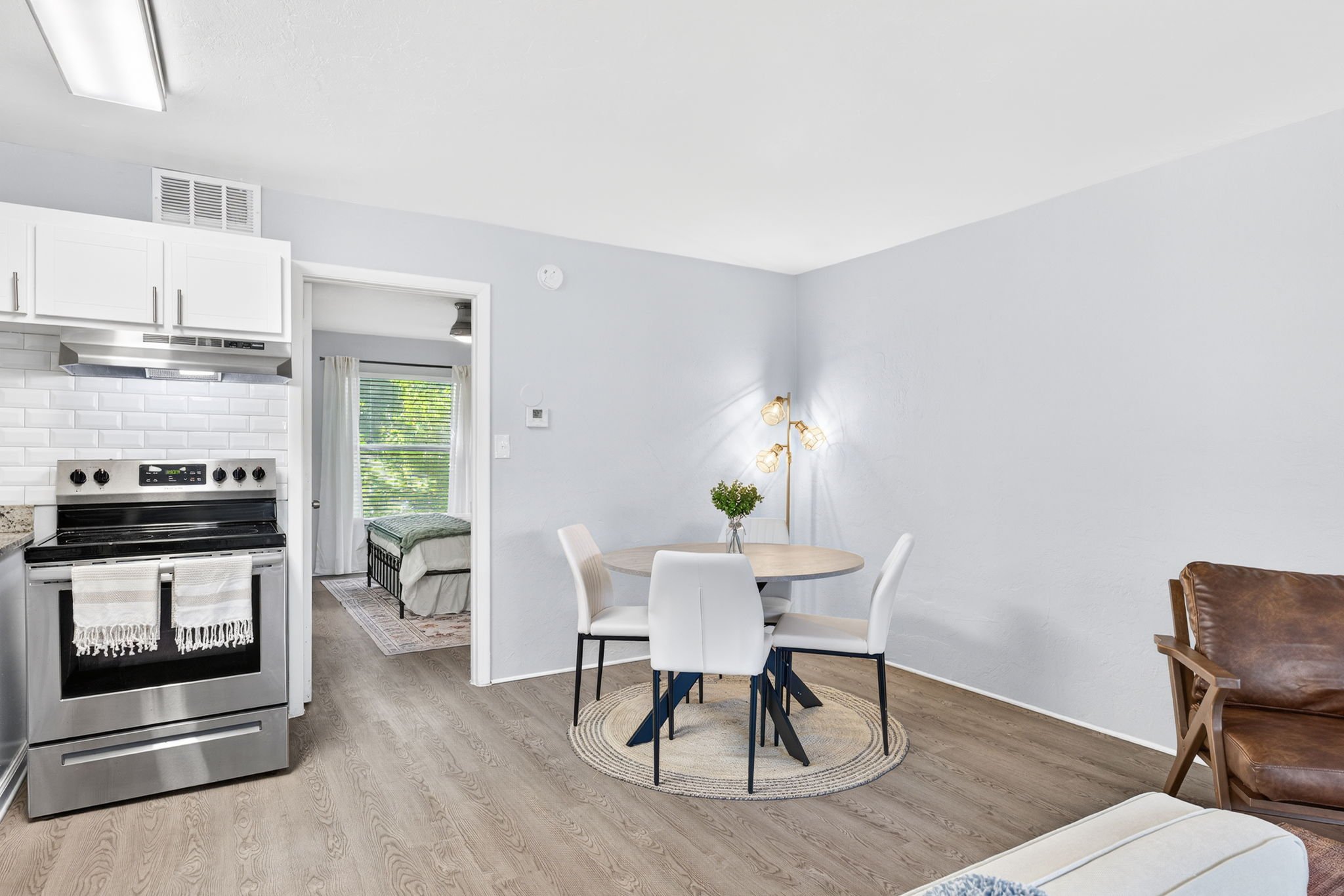 36-Dining Room 2.jpg