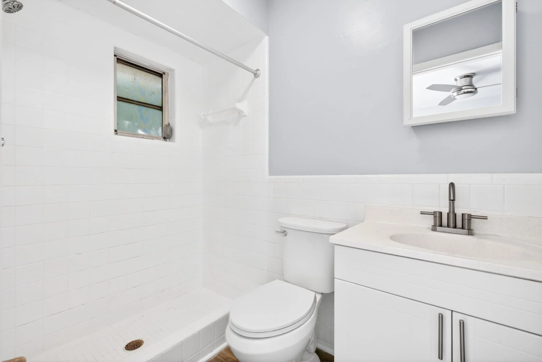 53-Primary Bathroom (2).jpg