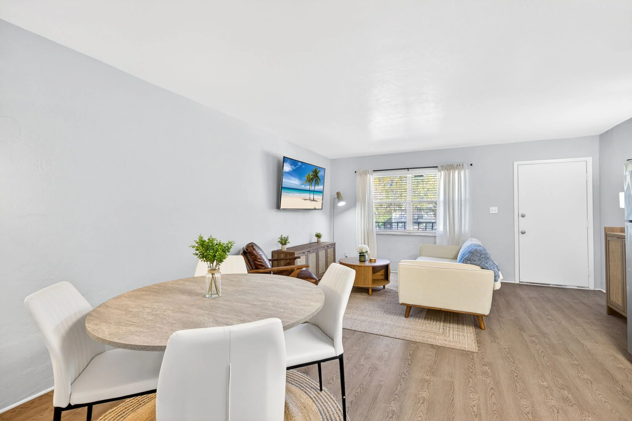35-Dining Room 1.jpg