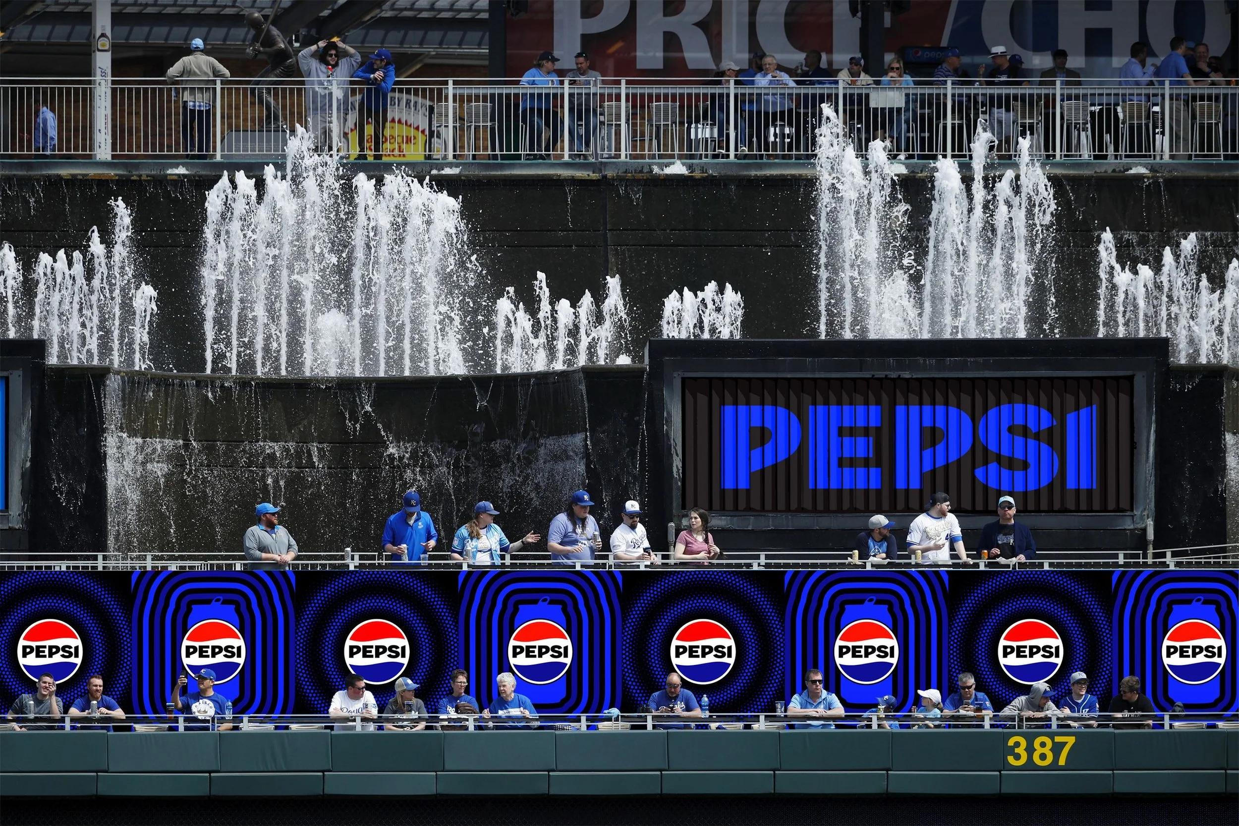 65147364470d8150a770dc3f_PEP_Titan_Stadiums_PepsiPorch_DP_031623_V1-p-2600.jpg