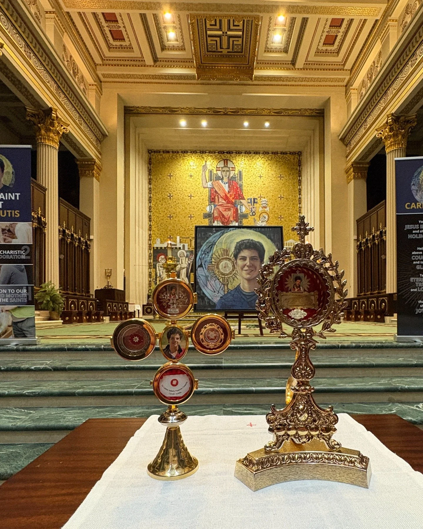 We were so honored to be a part of the Veneration of the Relics of St. Carlo Acutis event that @catholicaoc put together! Our first millennial saint has made a profound impact on our work, and his example continues to guide us as we strengthen our ow
