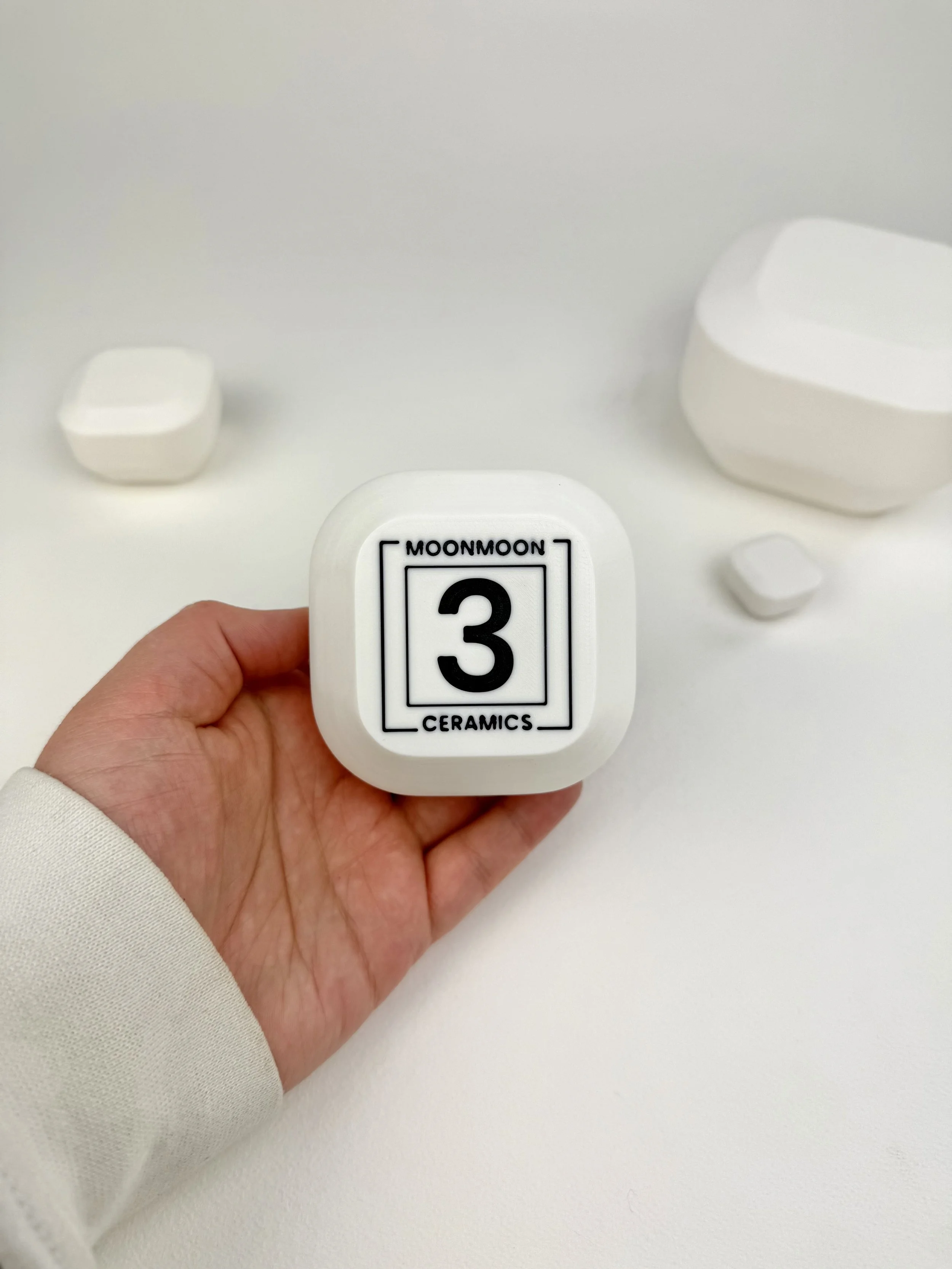 Edgy Square Puck Drape Form