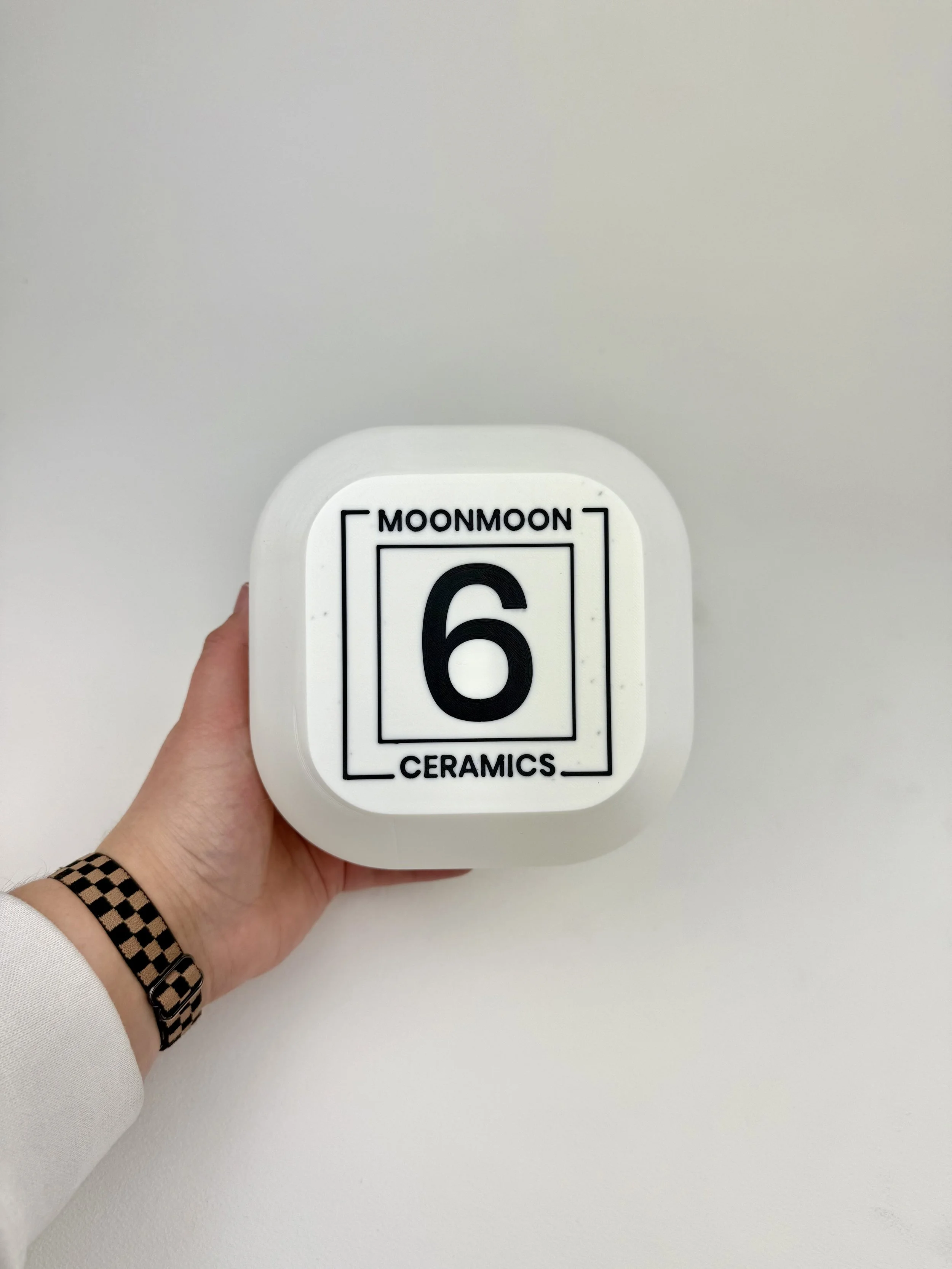 Edgy Square Puck Drape Form