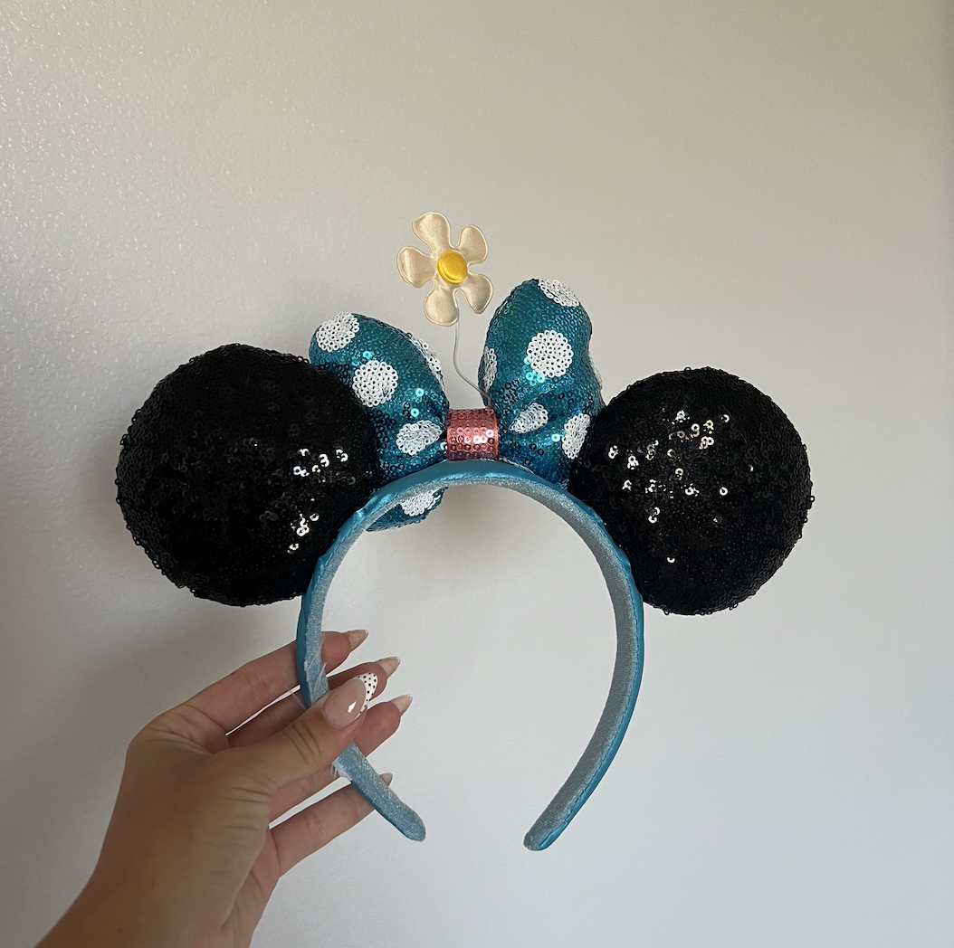 blue minnie ears 2.jpeg