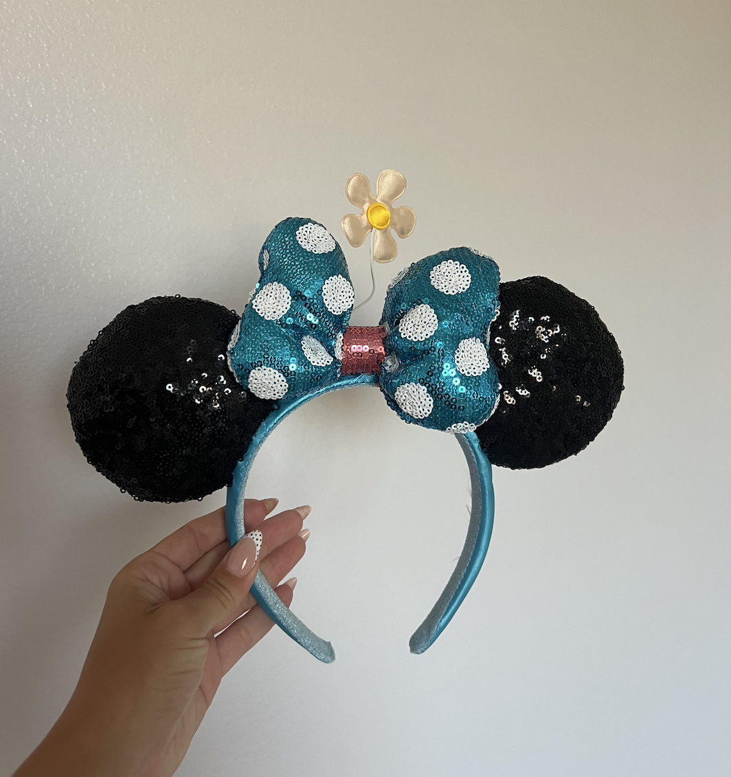 blue minnie ears 1.jpeg