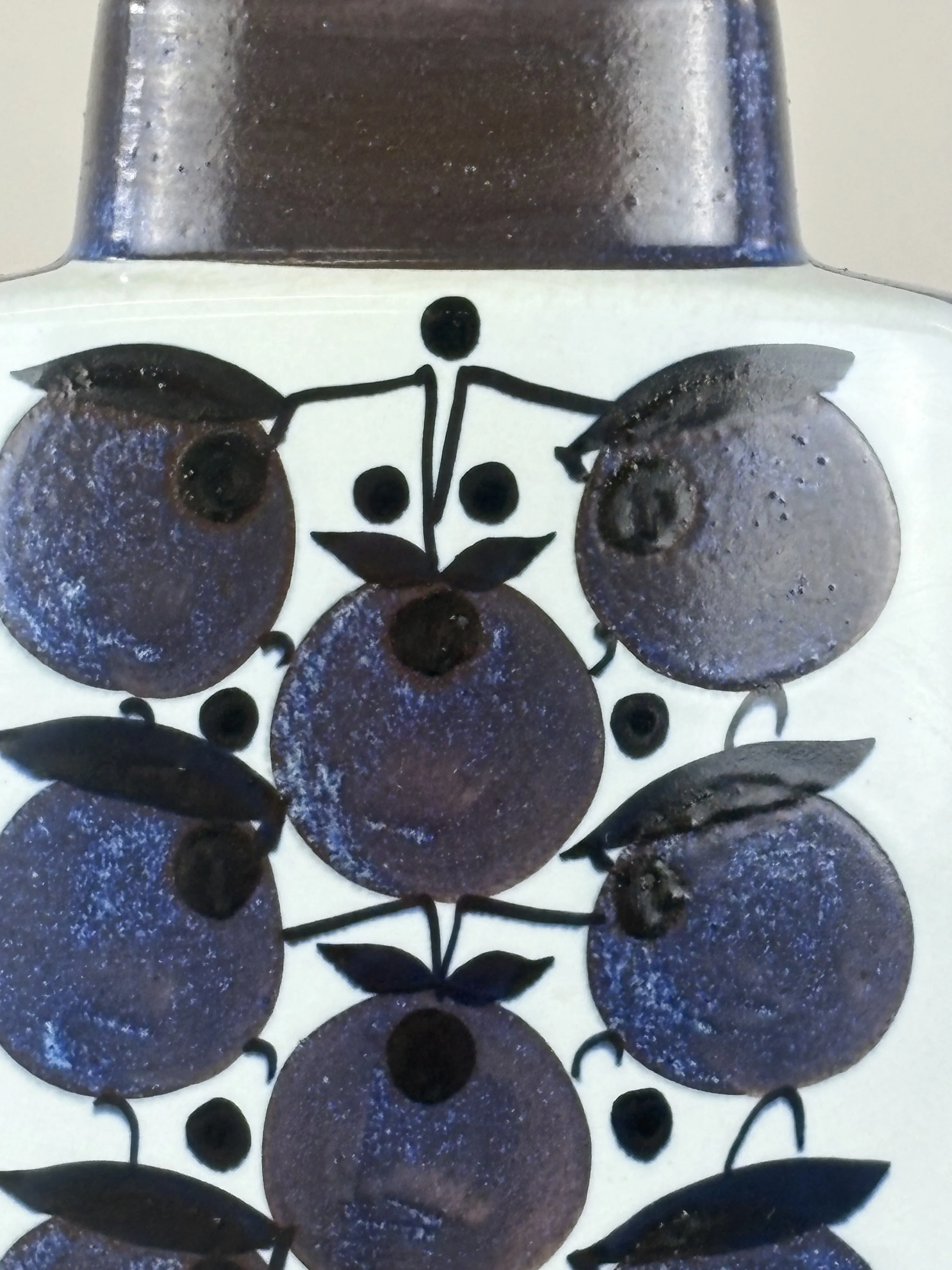 Aluminia Royal Copenhagen Tenera Vase Helland Hansen 2.jpeg
