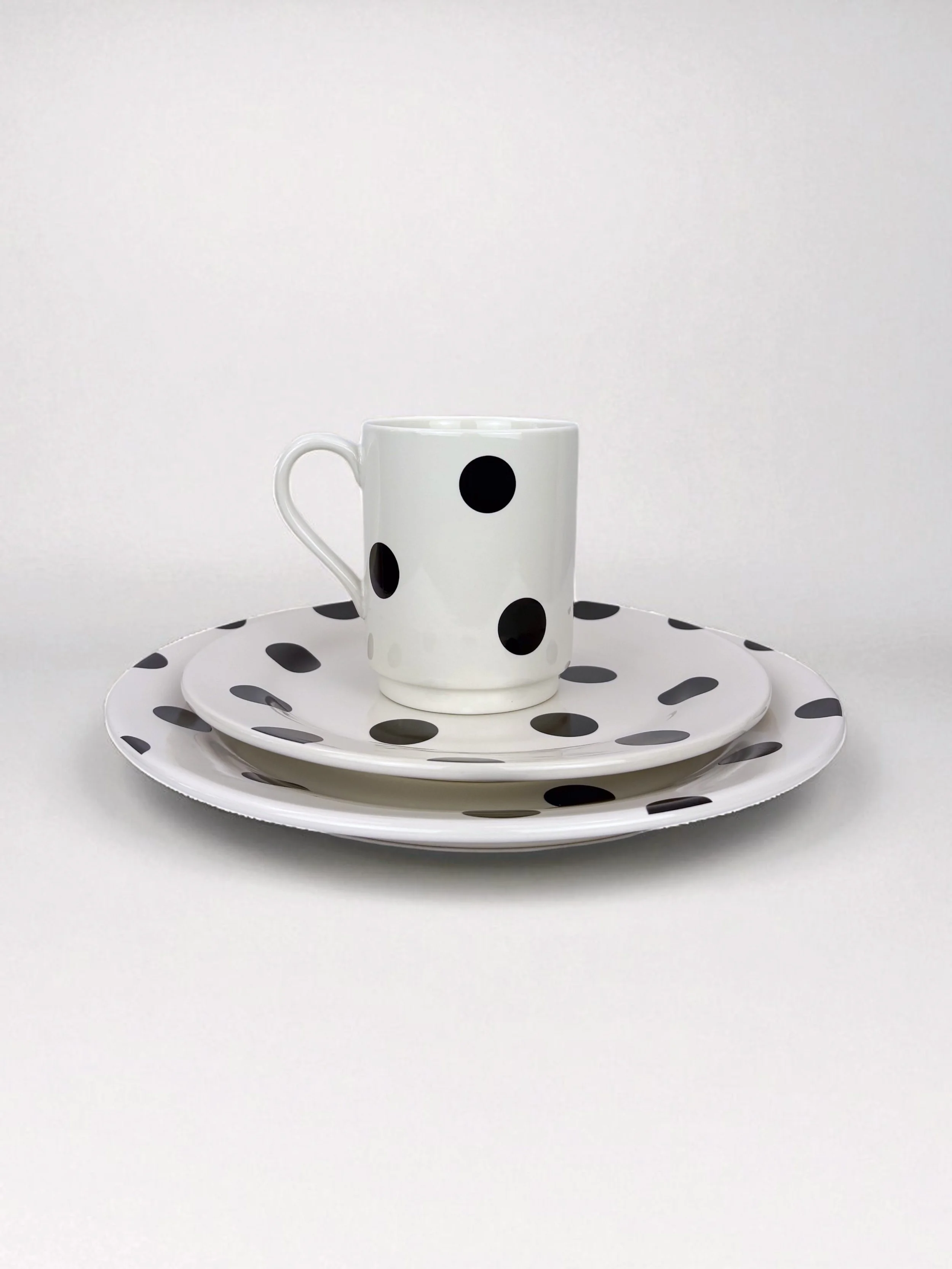 Set of Kate Spade Black and White Deco Dot Dinnerware