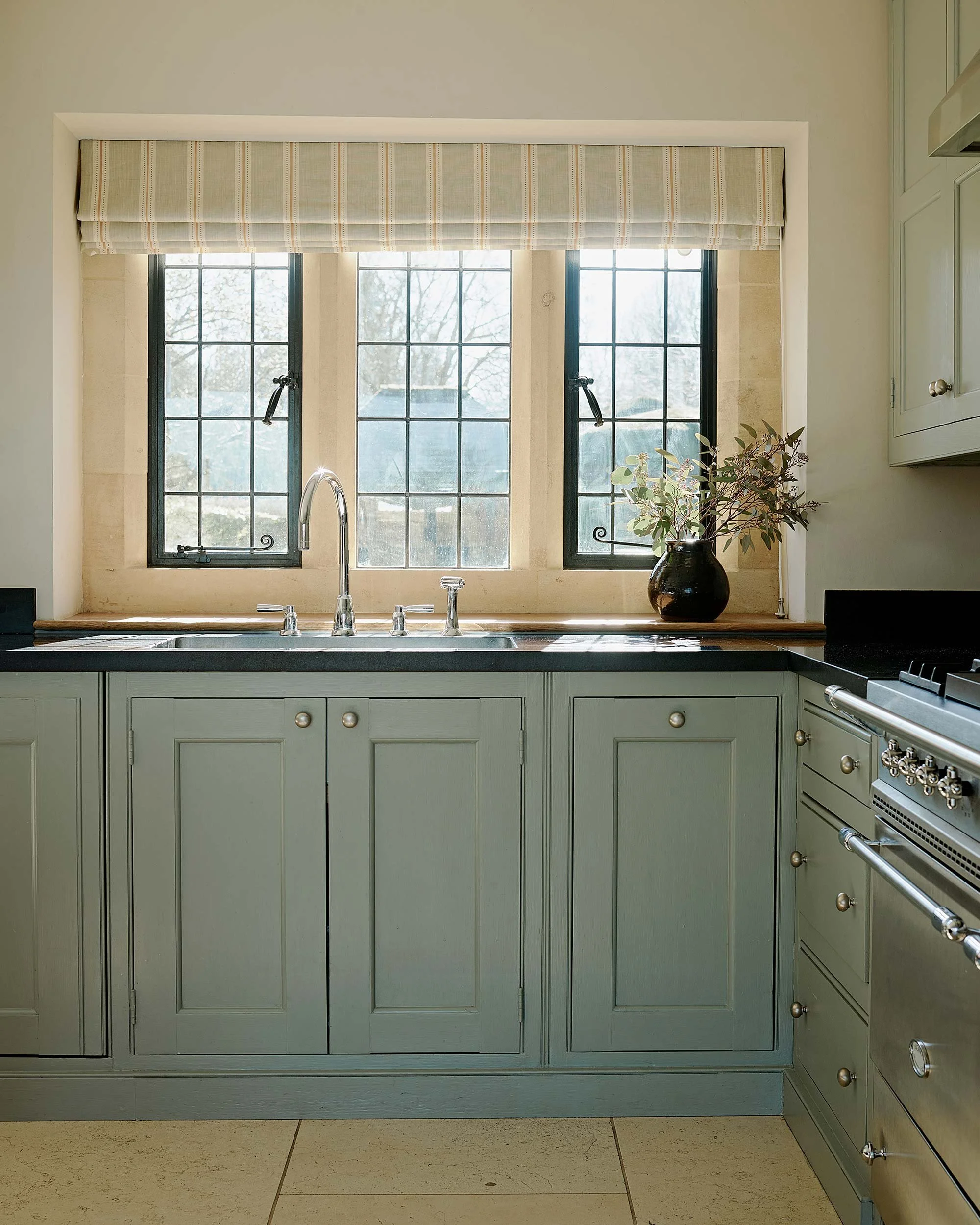 Pye_Corner_Luxury_Cotswolds_House_Kitchen_5.jpg