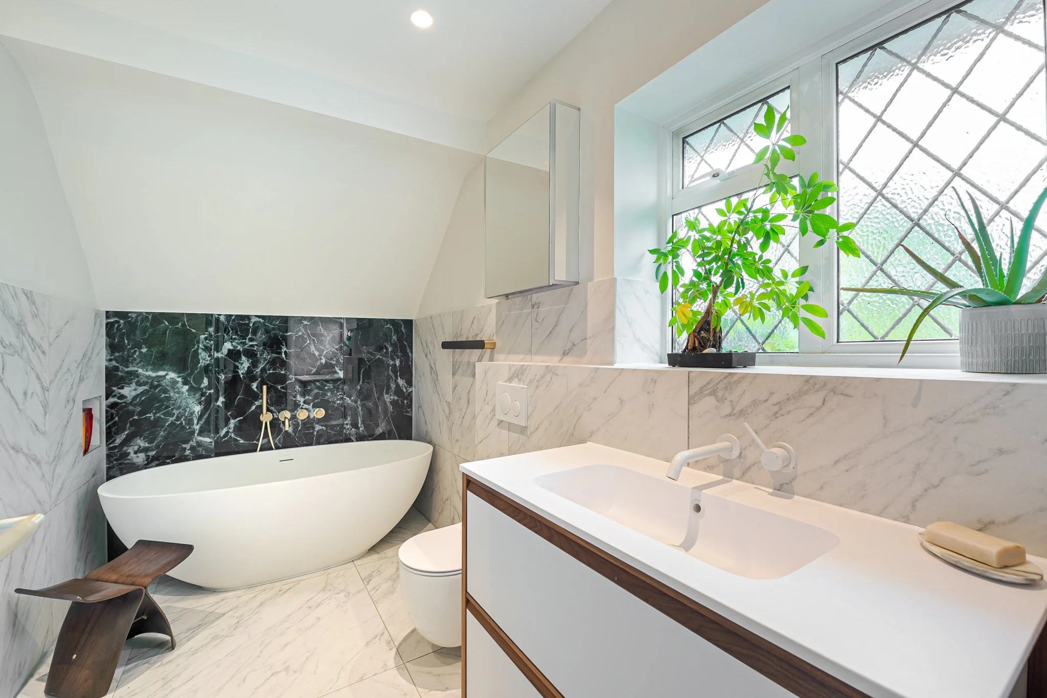 Location Creation: Lawn House: bathroom (3).jpg