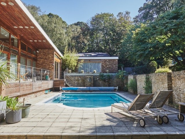 JJ-LOCATIONS-RIVERSIDE-0630 Medium.jpeg