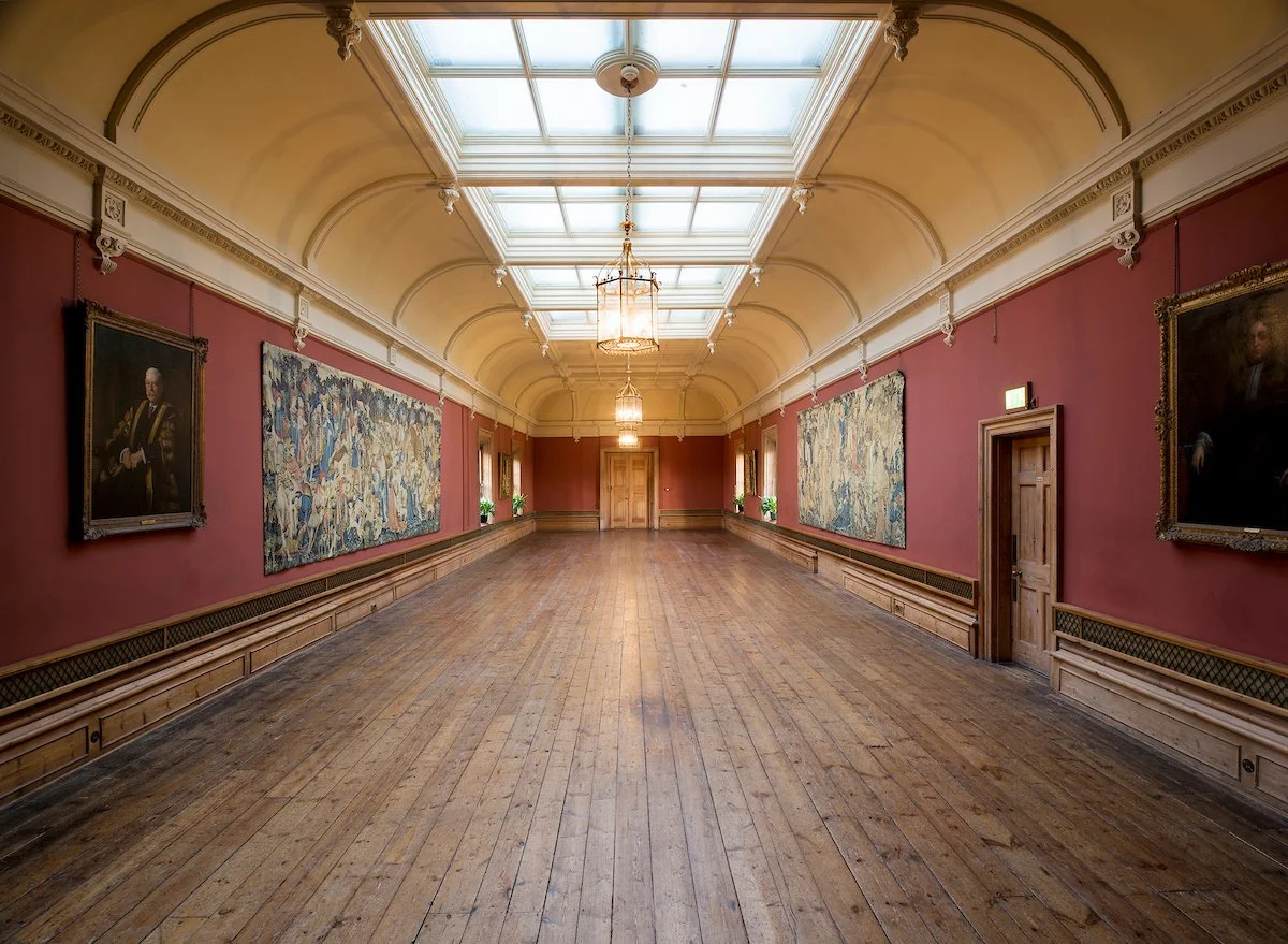 Long Gallery 1.jpg