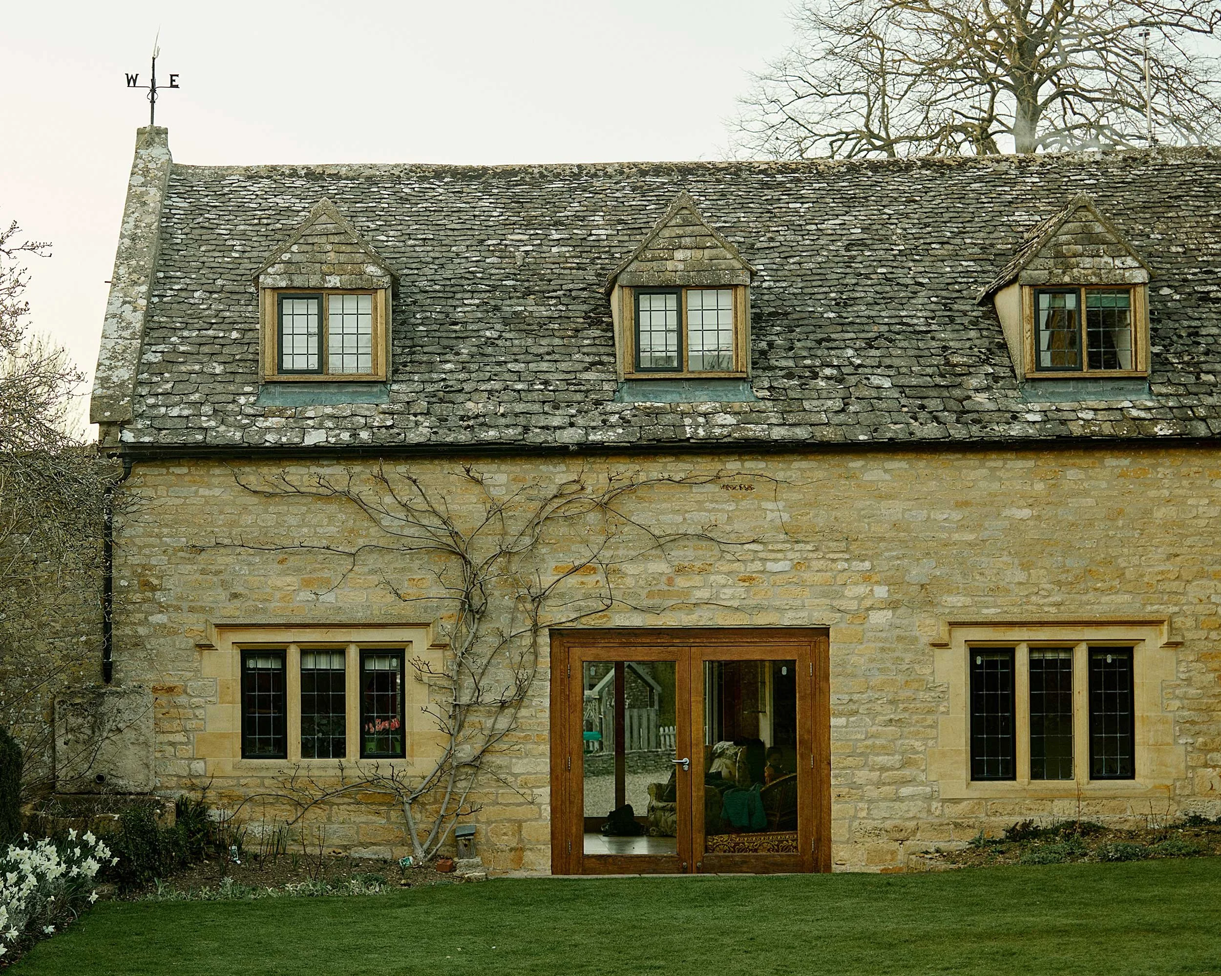 Pye_Corner_Luxury_Cotswolds_House_Kitchen_exterior.jpg