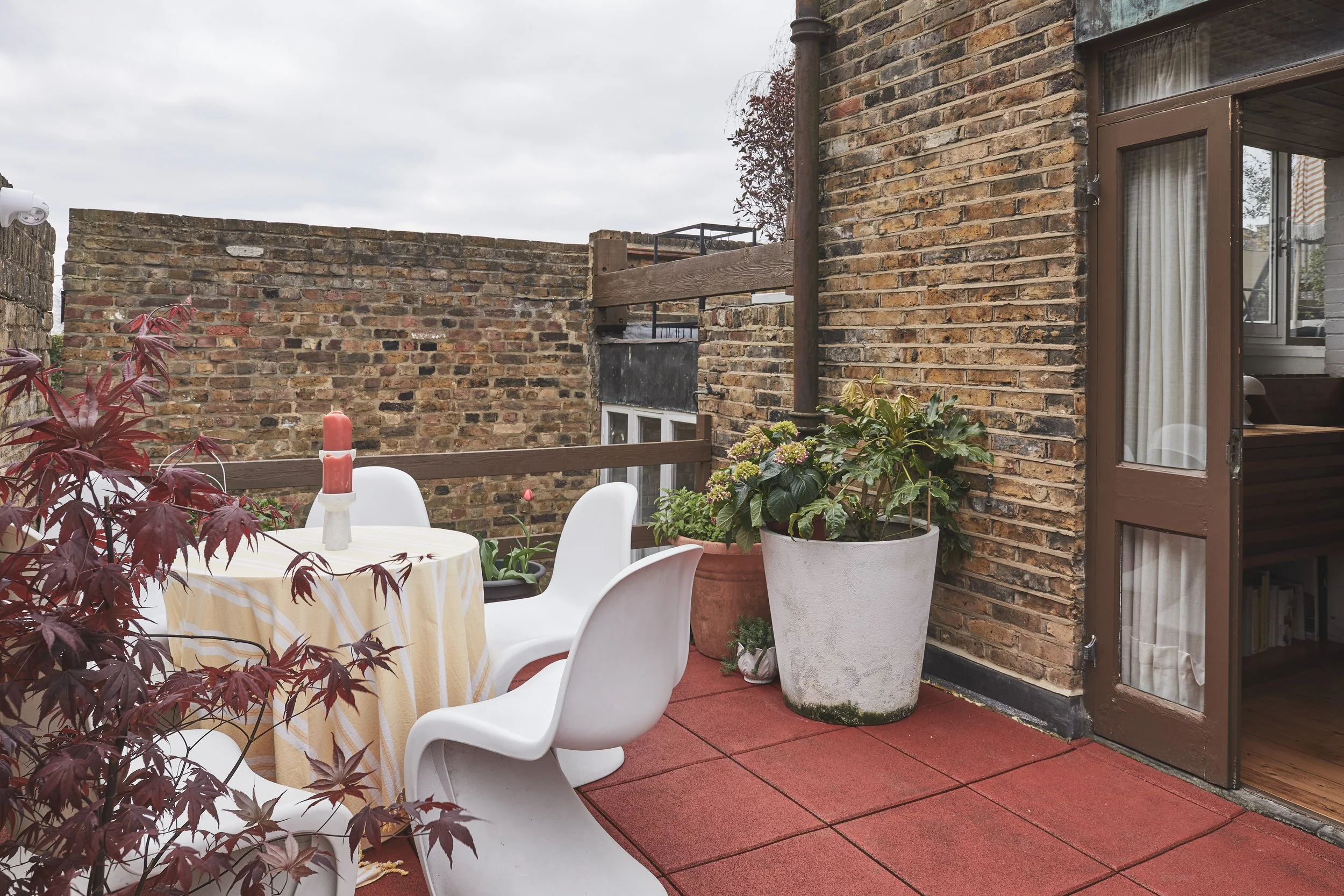 JJ-LOCATIONS-CAMDEN-MEWS-002.jpg