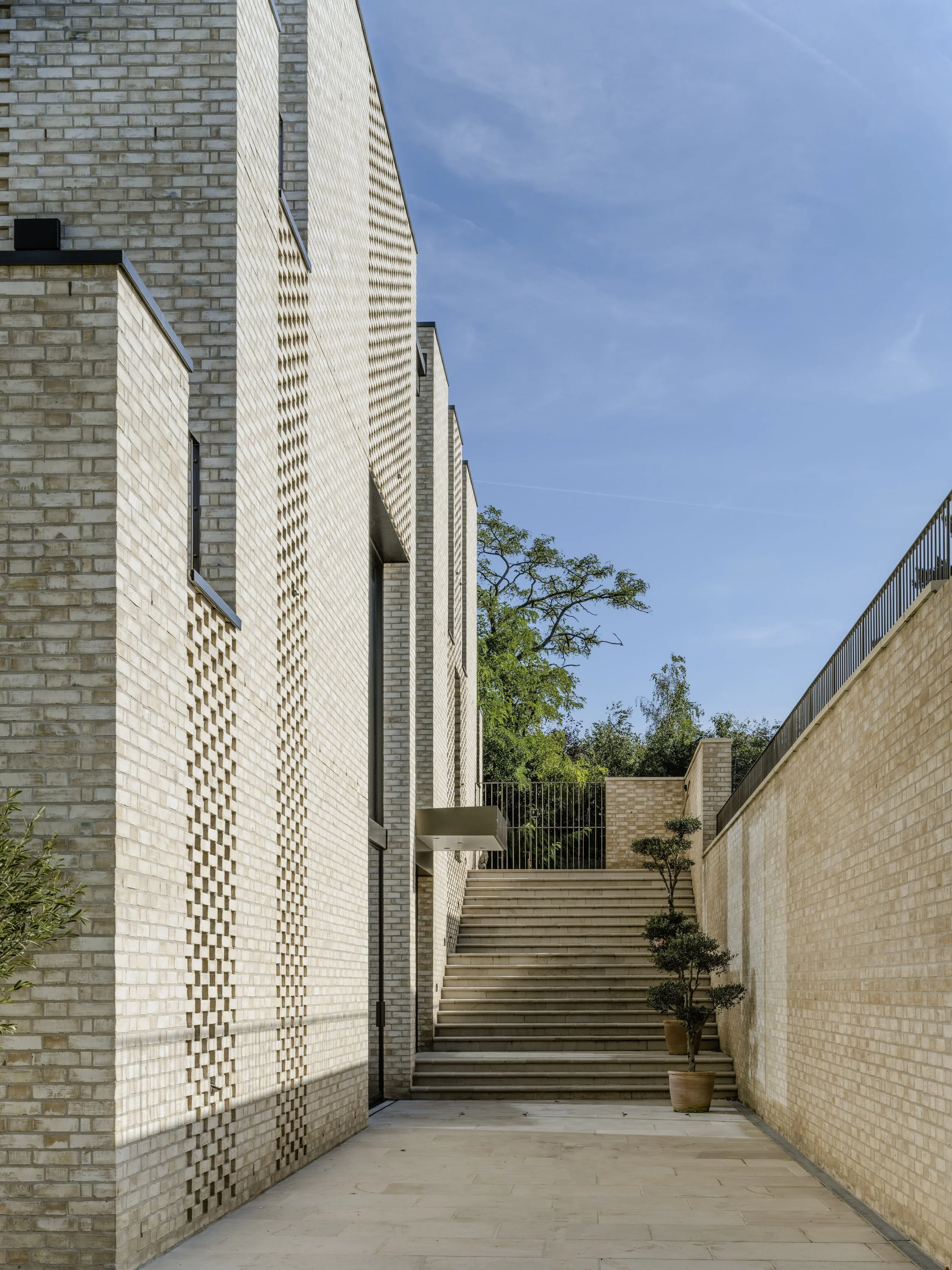 210921 AHMM Leathes House 5155.jpg