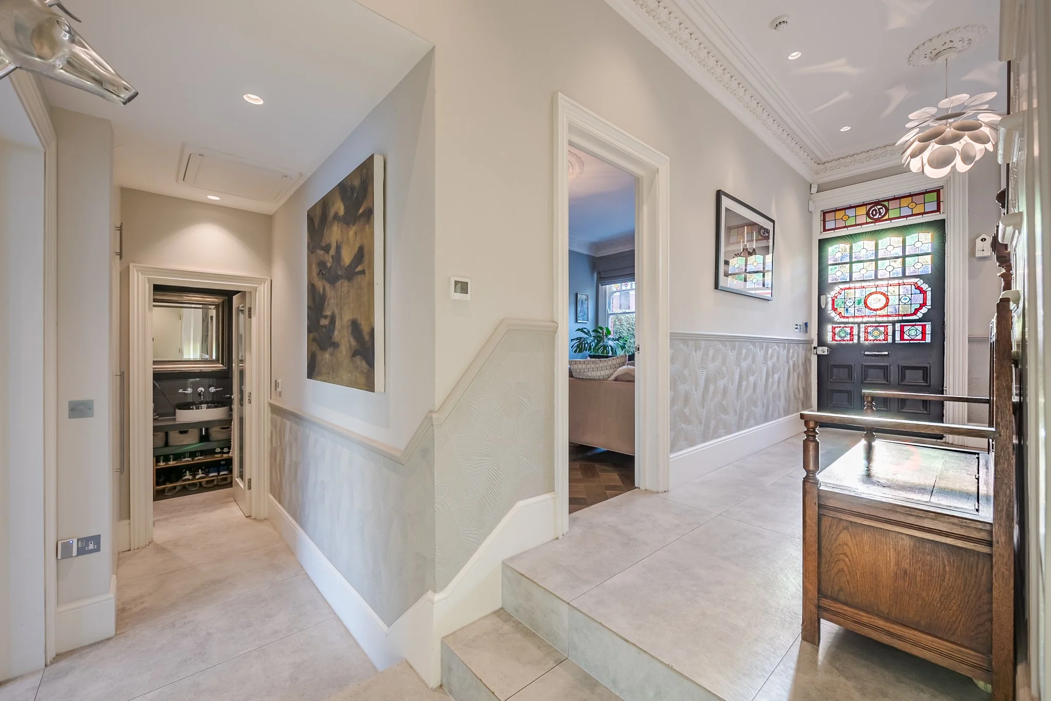 Location Creation: Ritherdon Road: entrance hall.jpg