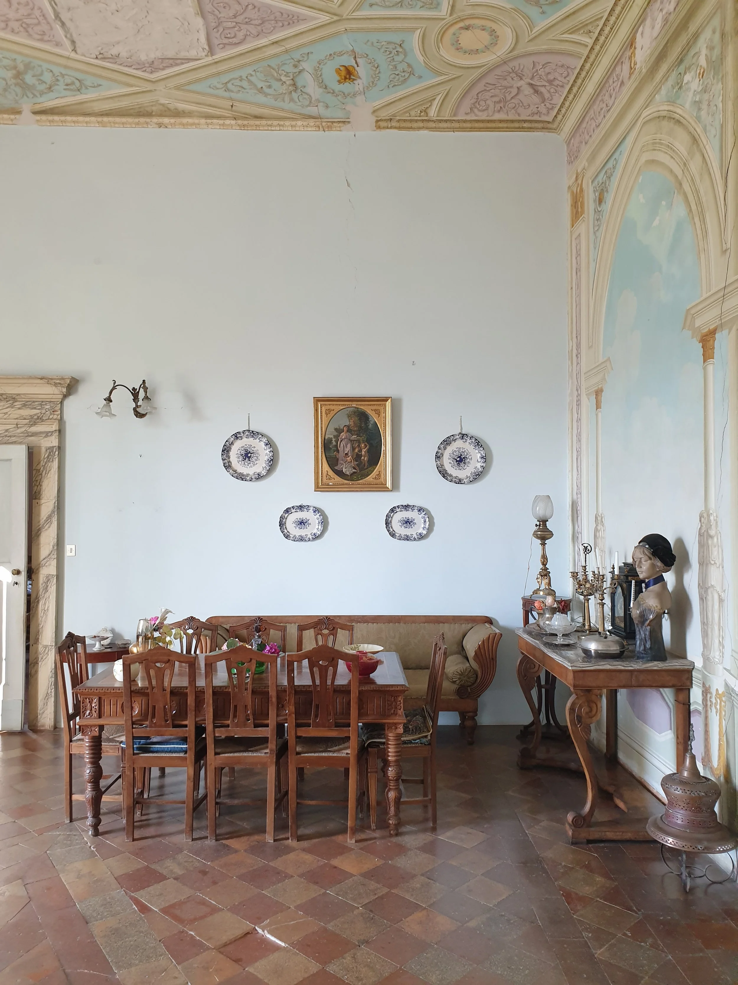 2. main floor (9).jpg