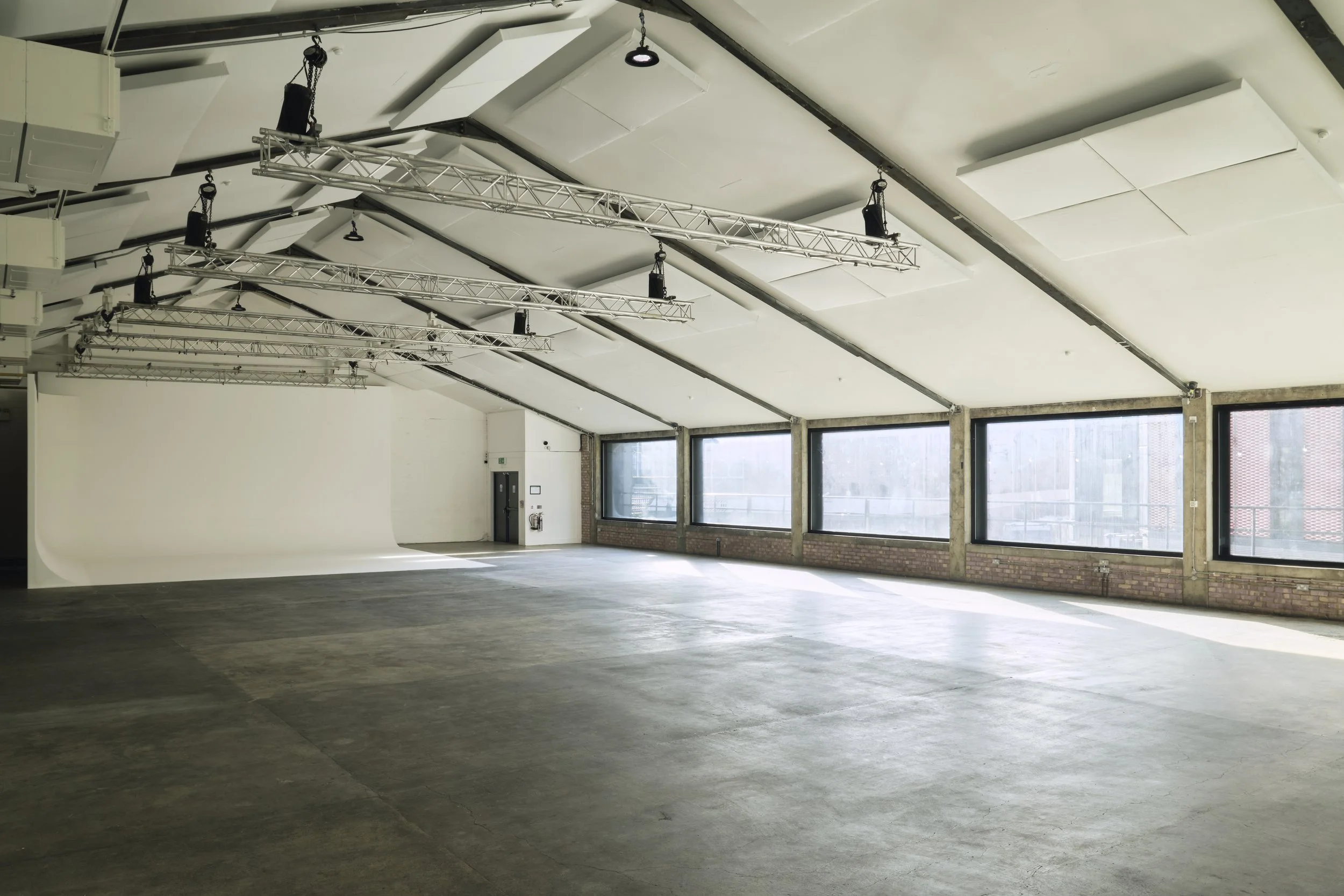 Lock Warehouse - De Beauvoir