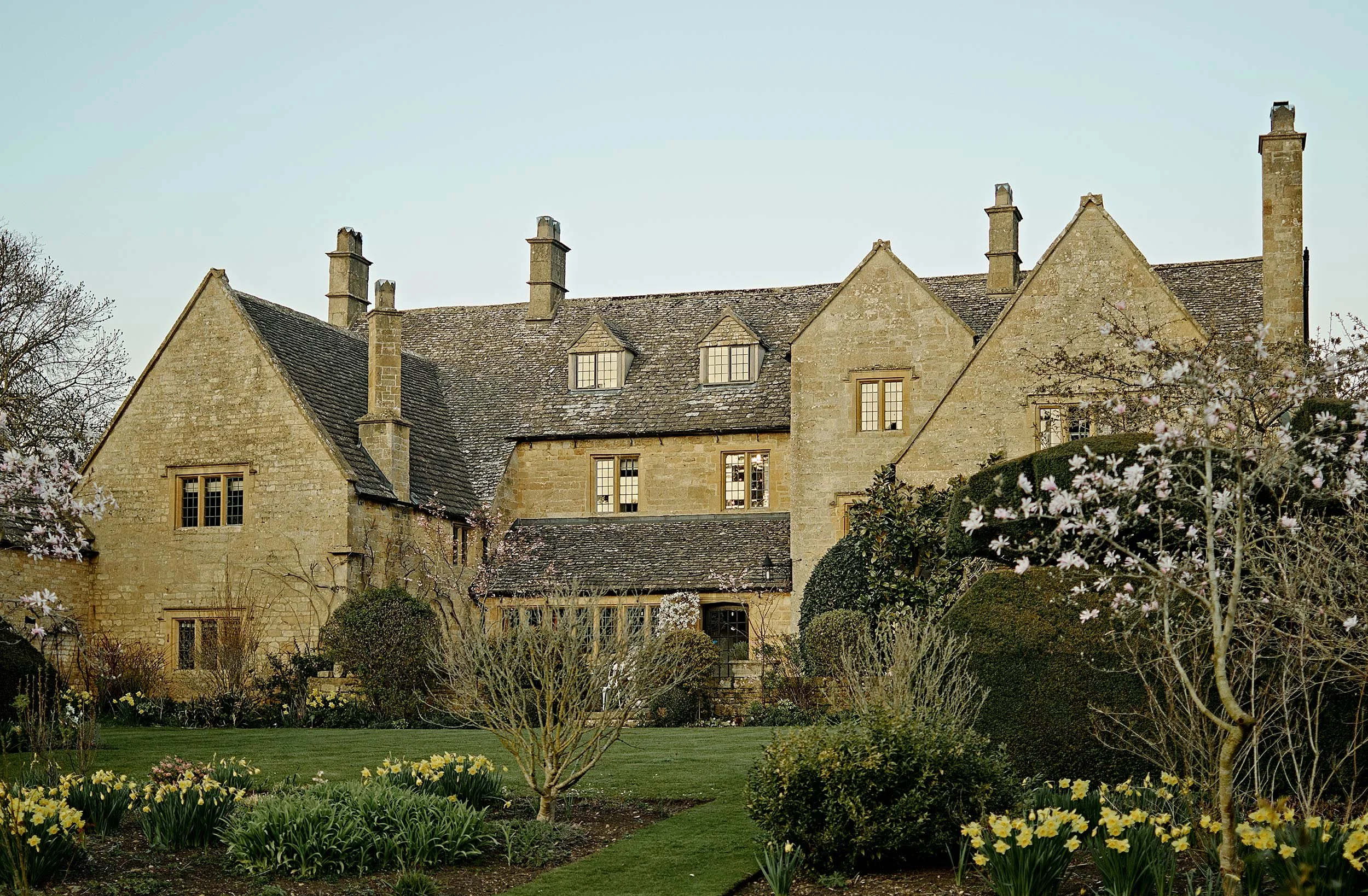 Pye_Corner_Luxury_House_Cotswolds_Exterior_homepage_1.jpg