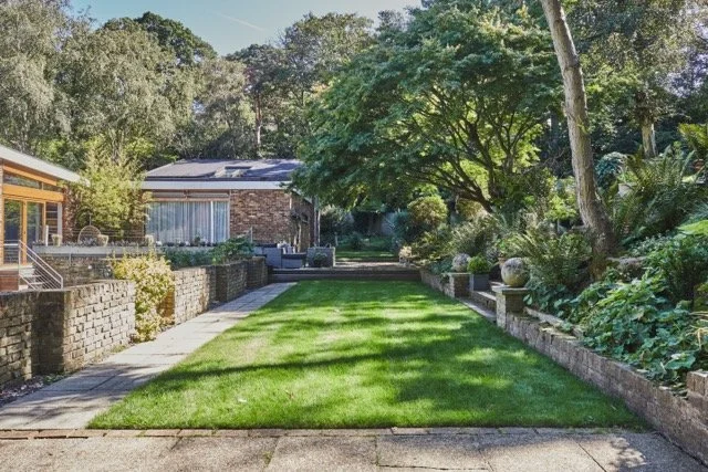 JJ-LOCATIONS-RIVERSIDE-0633 Medium.jpeg